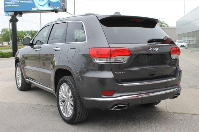 2017 Jeep Grand Cherokee Summit