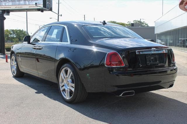 2017 Rolls-Royce Ghost Sedan