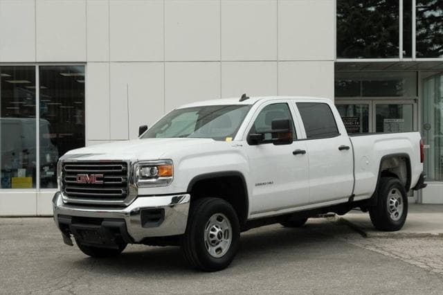 2017 GMC Sierra 2500HD Base Crew Cab 4WD