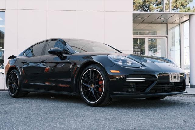 2017 Porsche Panamera Turbo