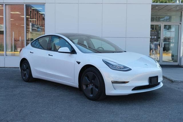 2022 Tesla Model 3 RWD