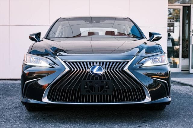 2020 Lexus  ES  ES 300h Auto 