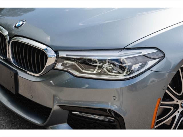 2018 BMW  5 Series  540i xDrive Sedan 