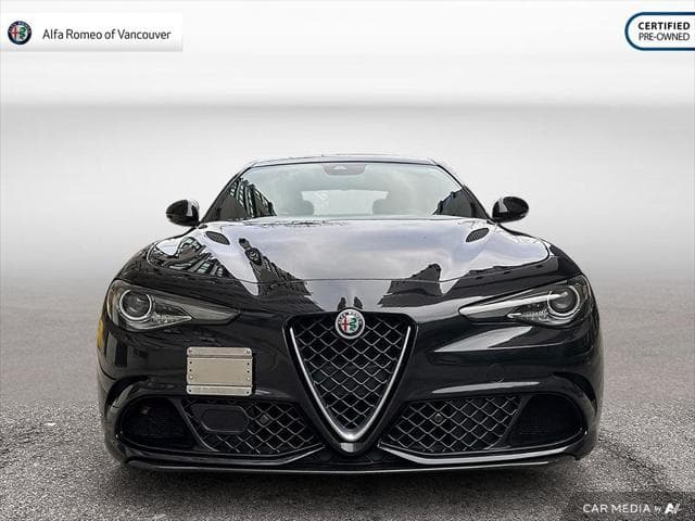 2018 Alfa Romeo  Giulia 