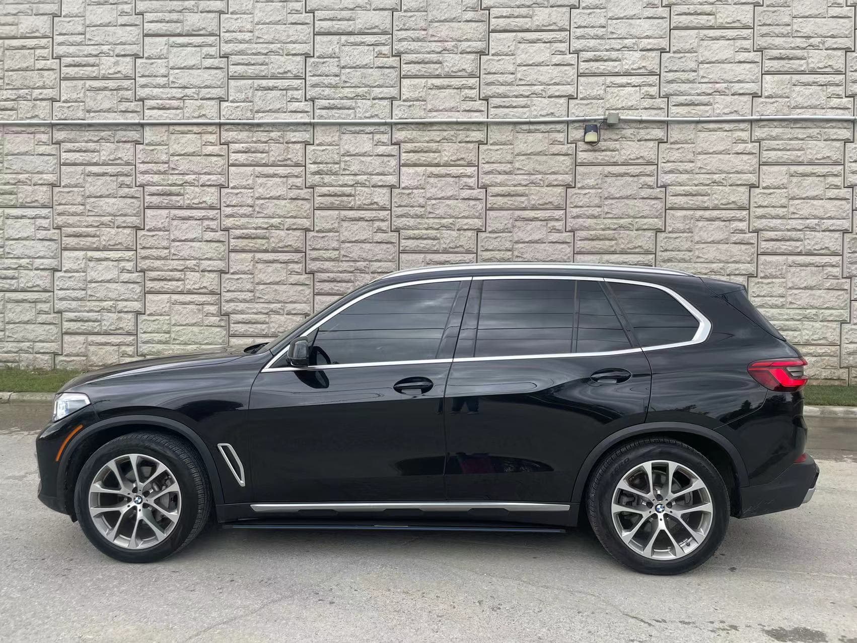 2020 BMW  X5  xDrive40i Sports Activity Vehicle 