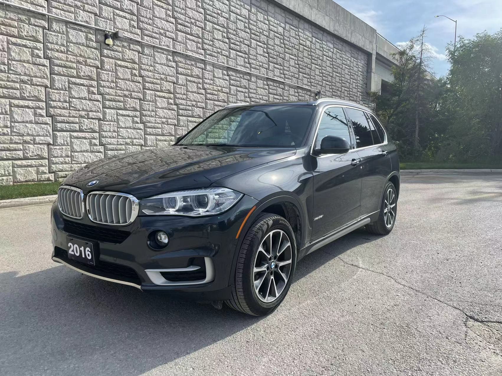 2016 BMW  X5  AWD 4dr xDrive35i 