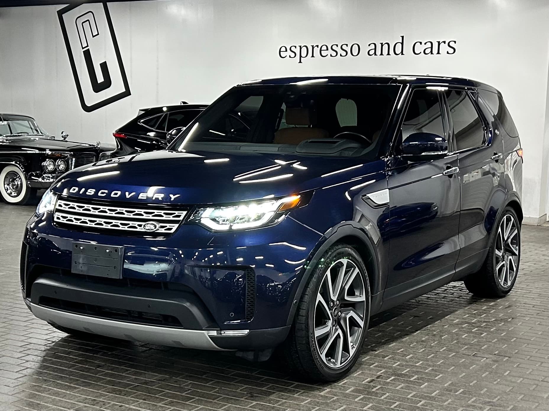 2019 Land Rover Discovery HSE Luxury Td6...