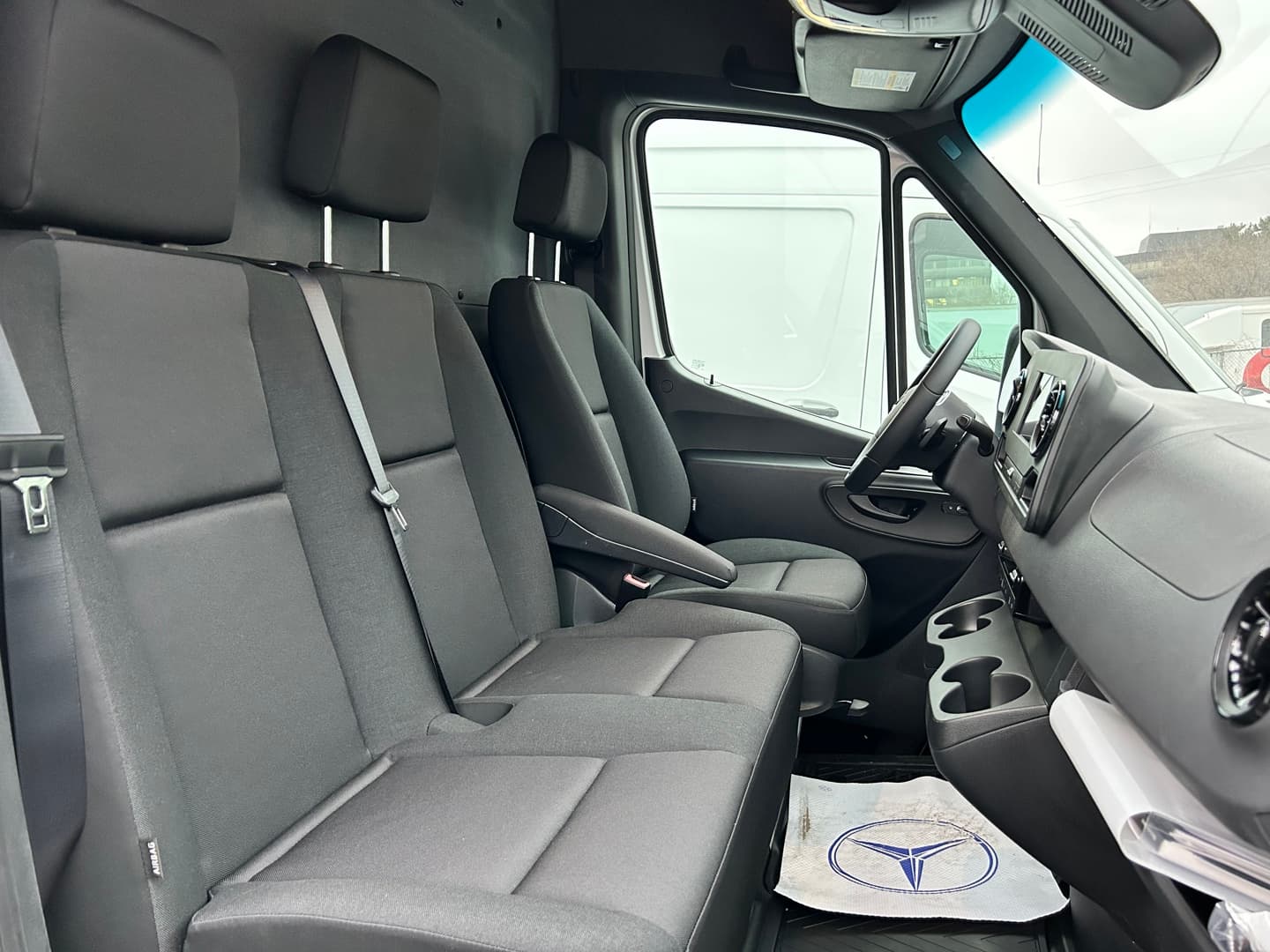 2022 Mercedes-Benz Sprinter 2500 Standar...