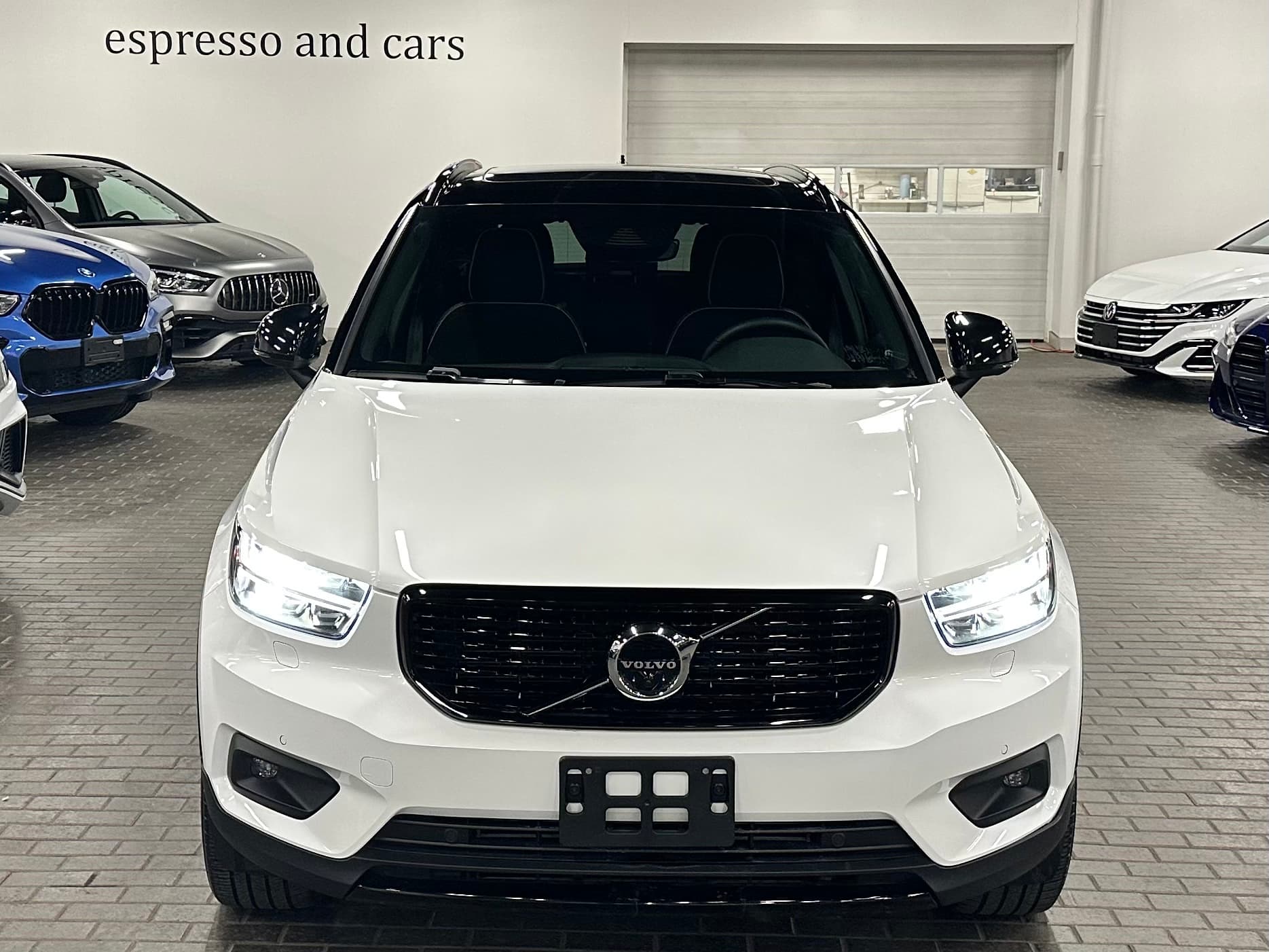 2022 Volvo XC40 T5 R-Design