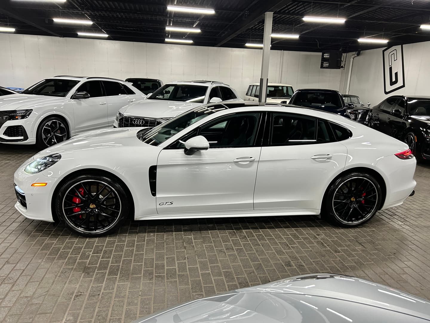 2019 Porsche Panamera GTS