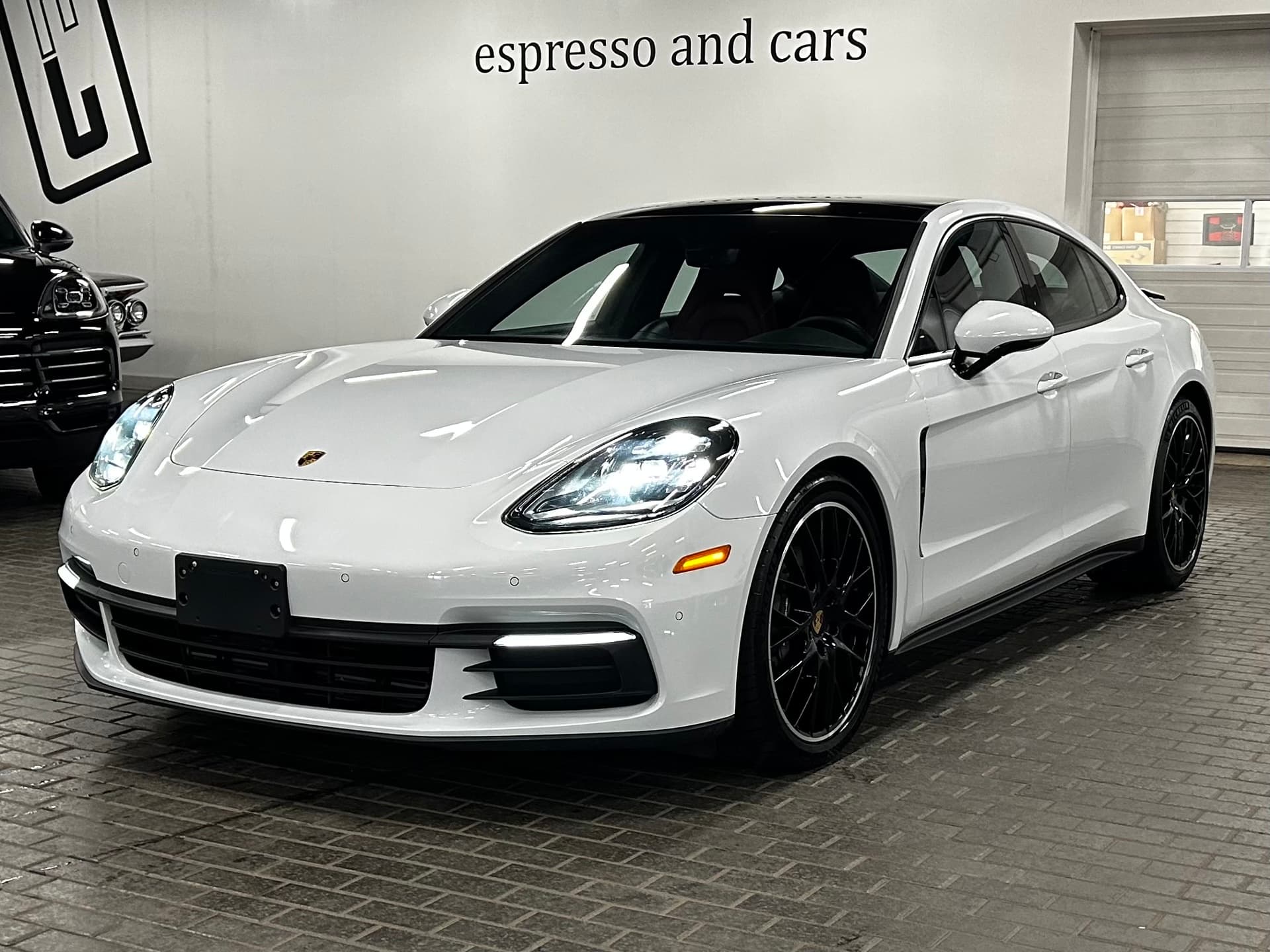 2018 Porsche Panamera 4