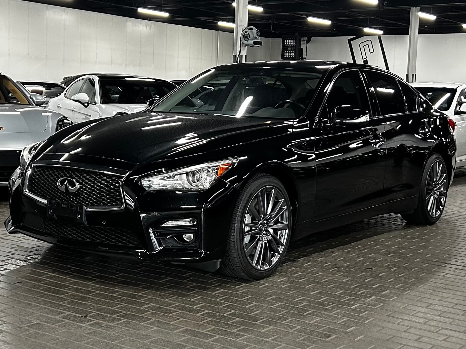 2016 INFINITI Q50 Red Sport 400
