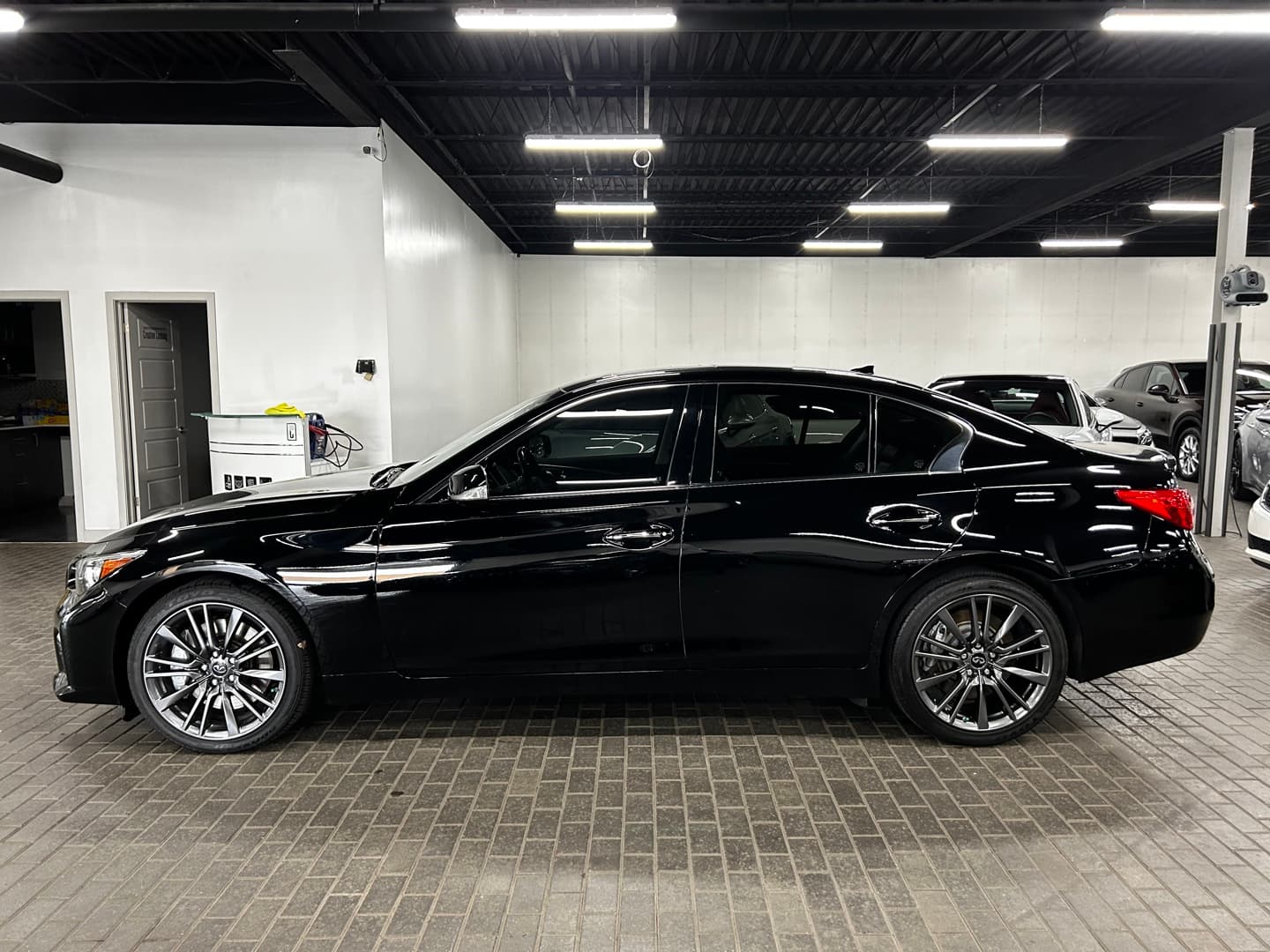 2016 INFINITI Q50 Red Sport 400
