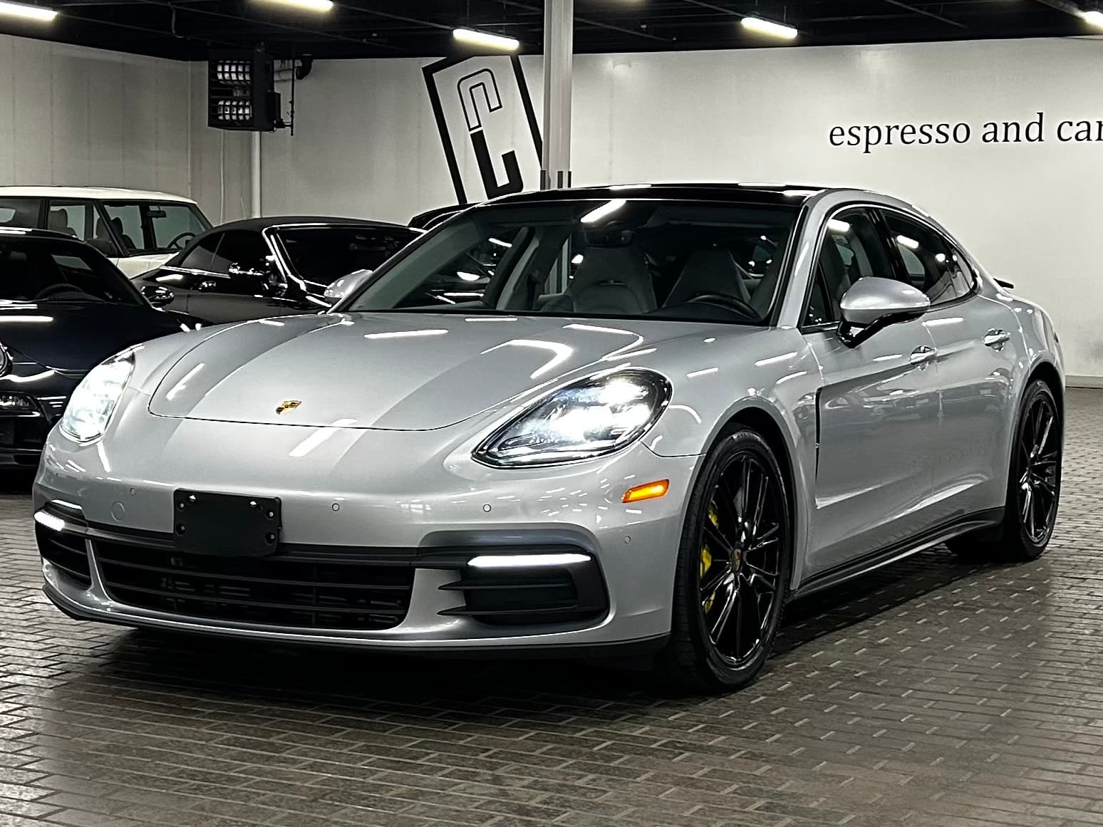 2018 Porsche Panamera 4