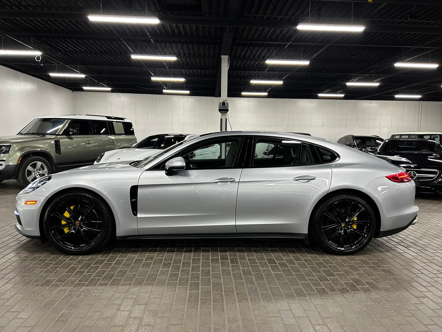 2018 Porsche Panamera 4