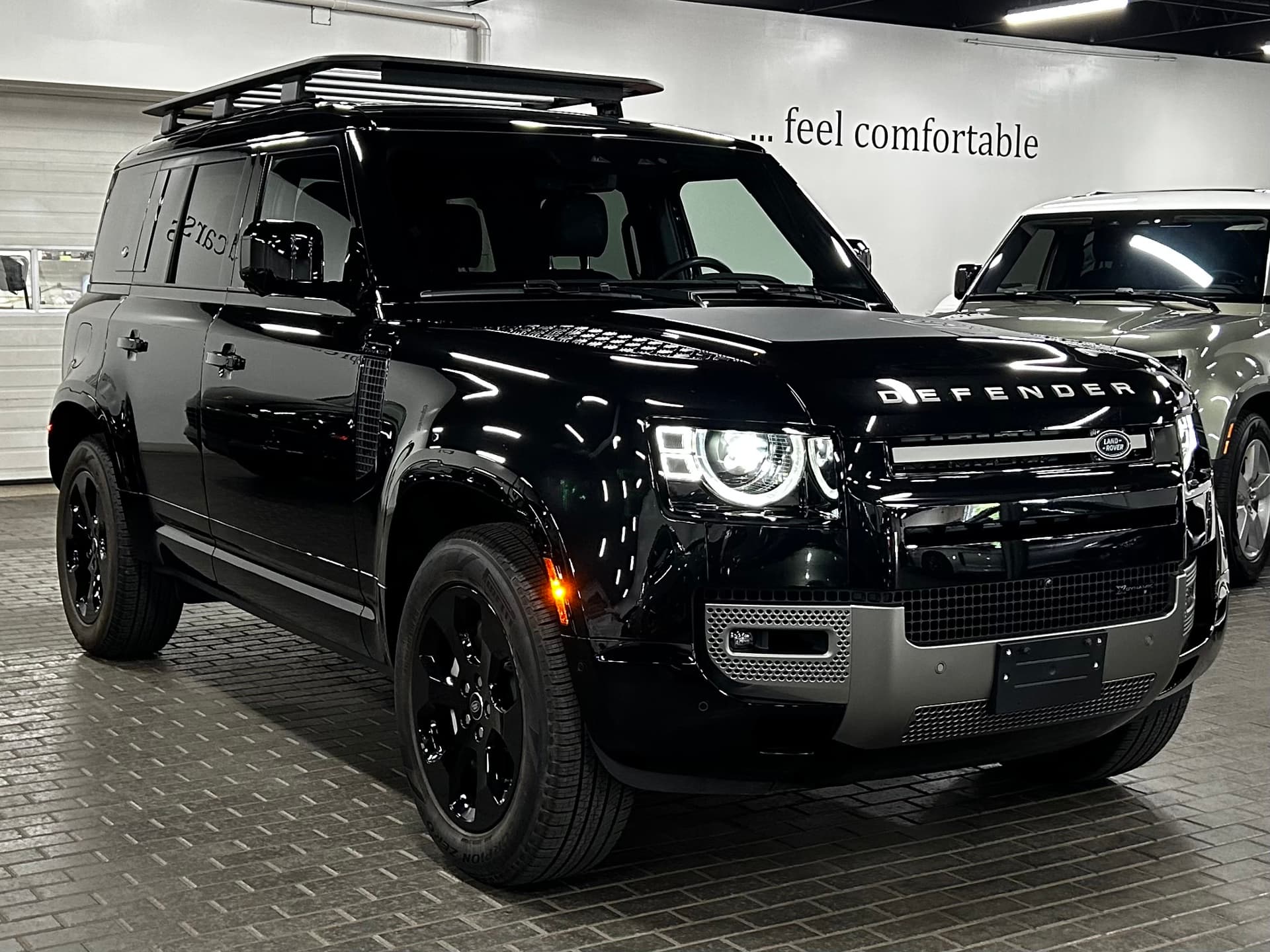 2022 Land Rover Defender X-Dynamic SE