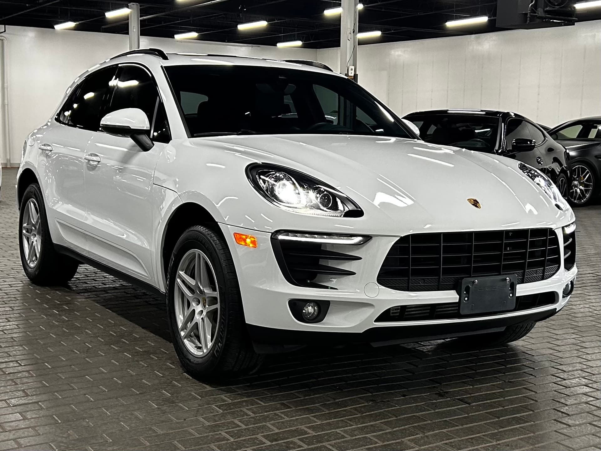 2018 Porsche Macan Sport Edition