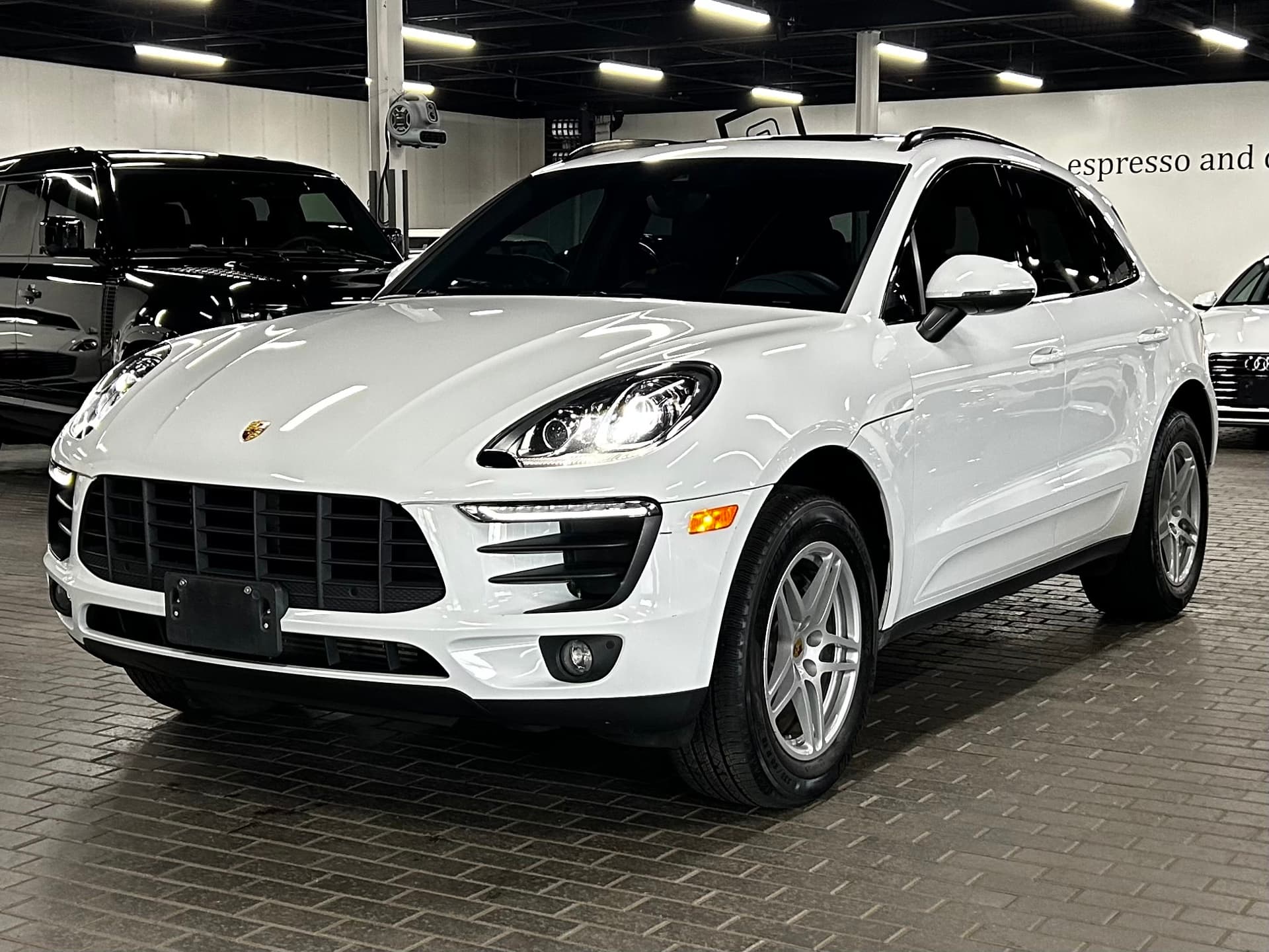 2018 Porsche Macan Sport Edition