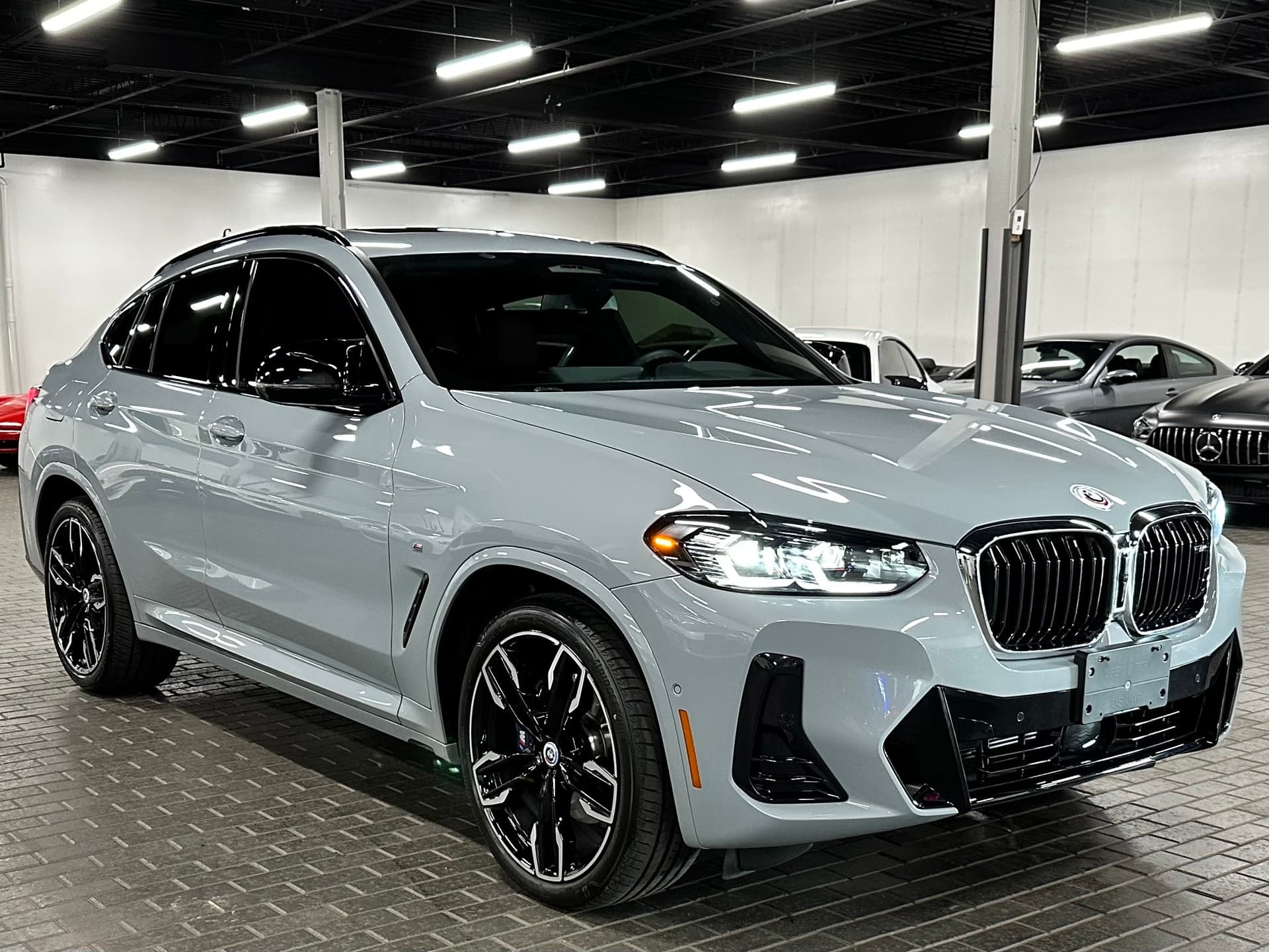 2023 BMW X4 M40i
