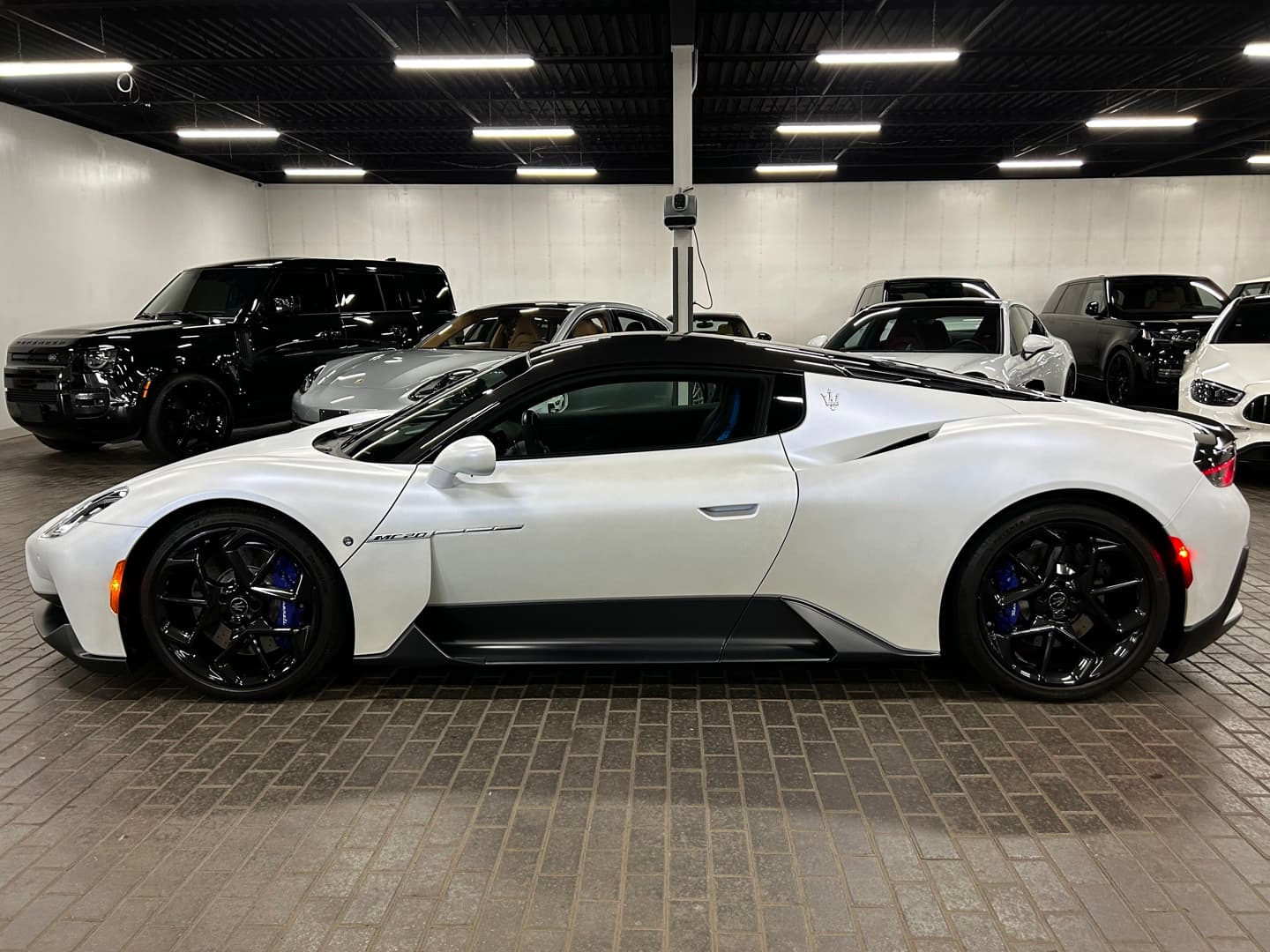 2022 Maserati  MC20