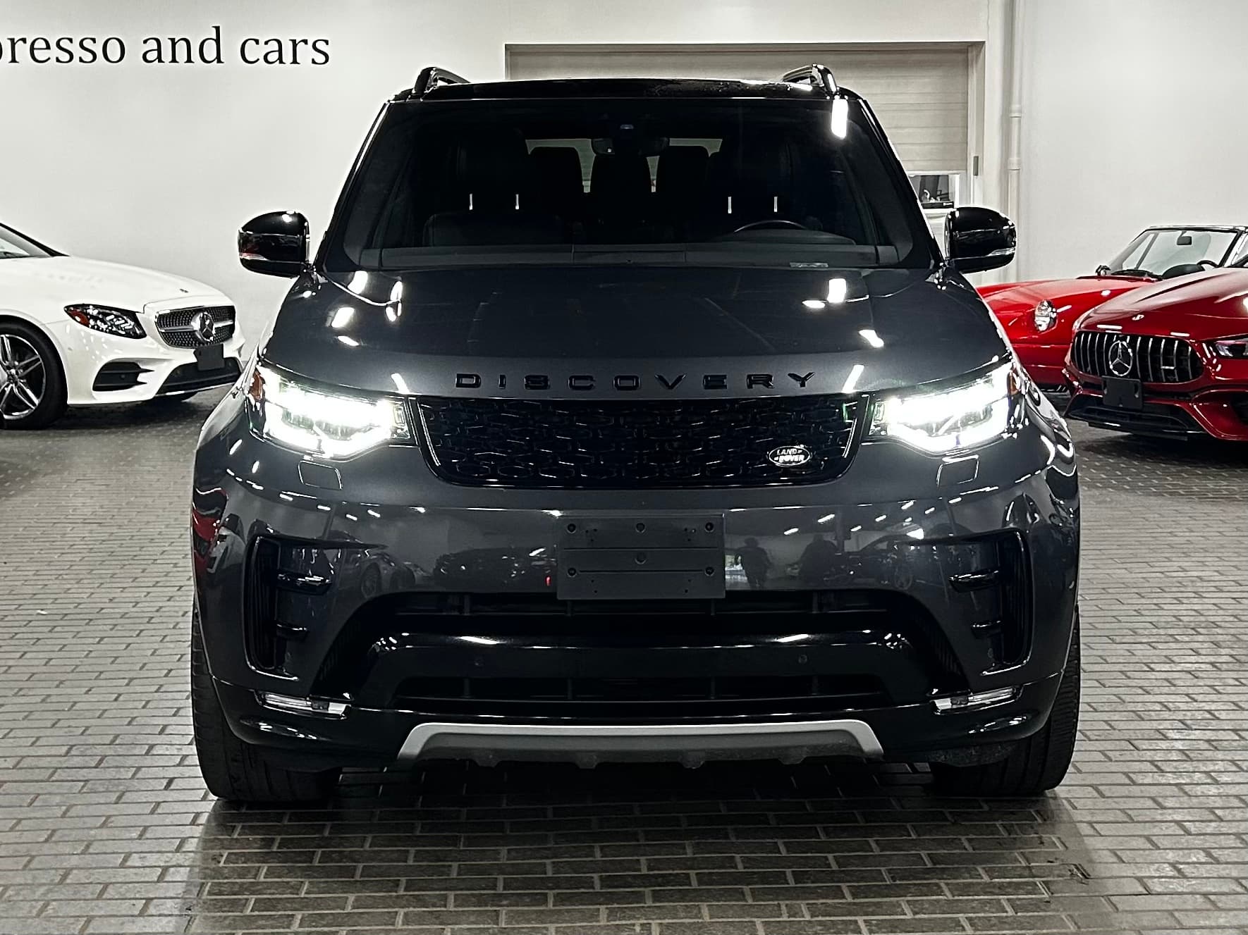 2020 Land Rover Discovery Landmark