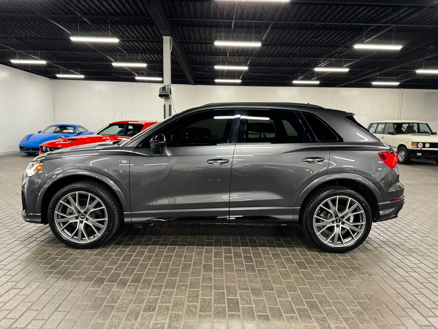 2021 Audi Q3 45 Technik