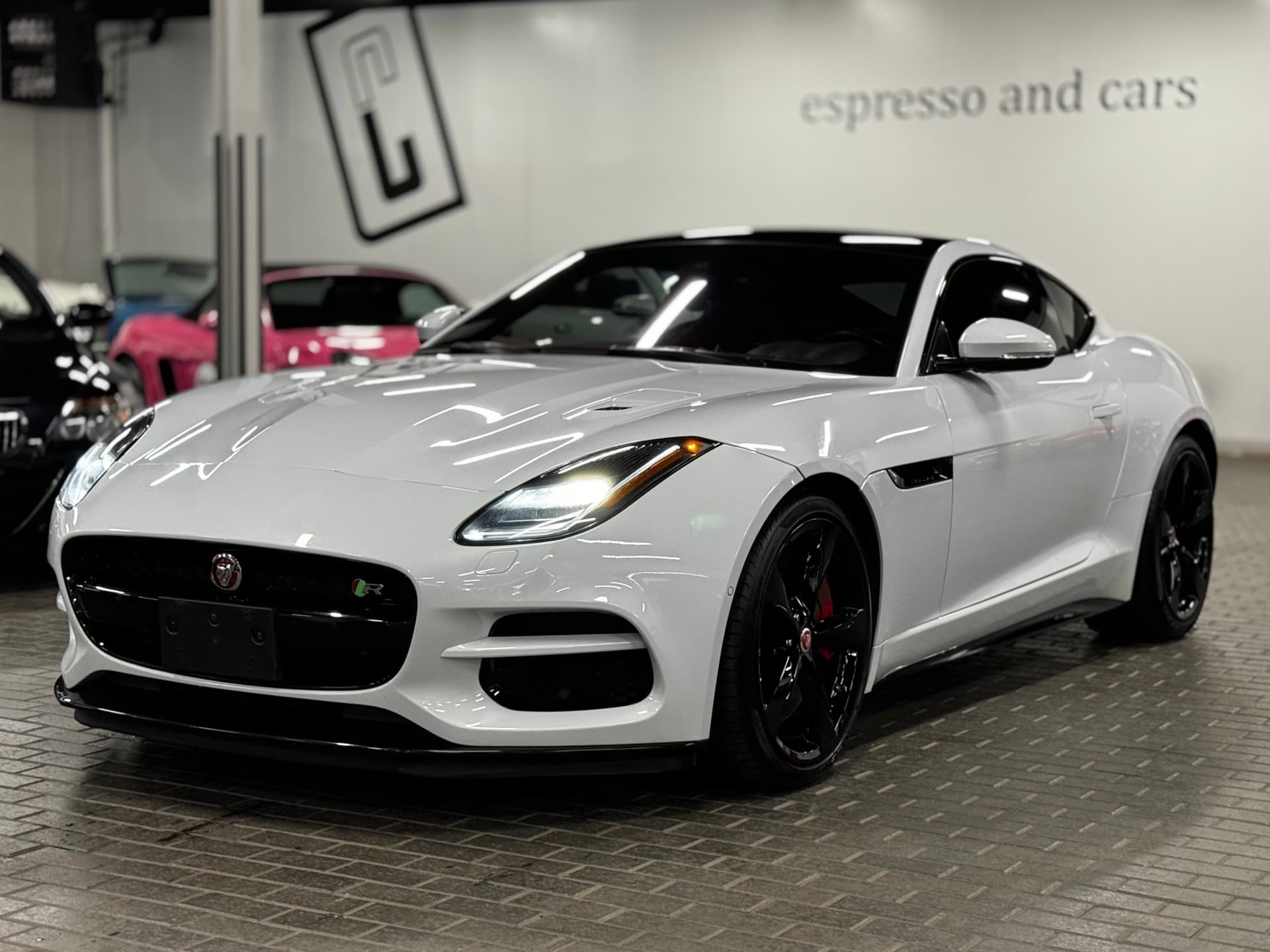 2018 Jaguar F-TYPE R