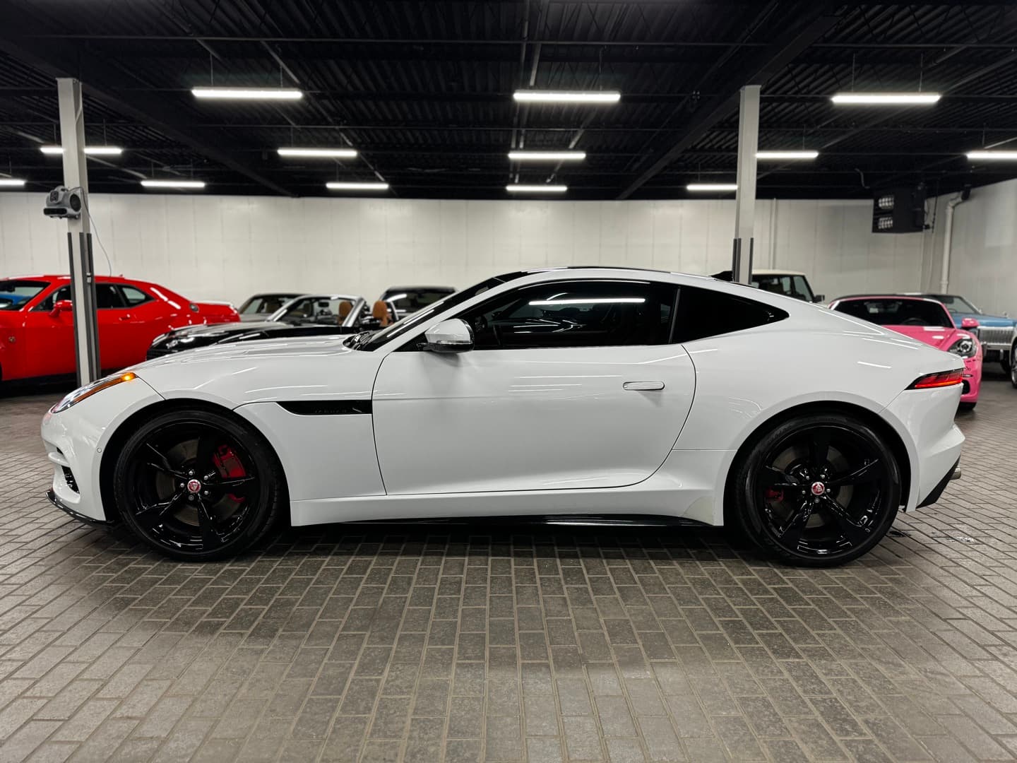 2018 Jaguar F-TYPE R