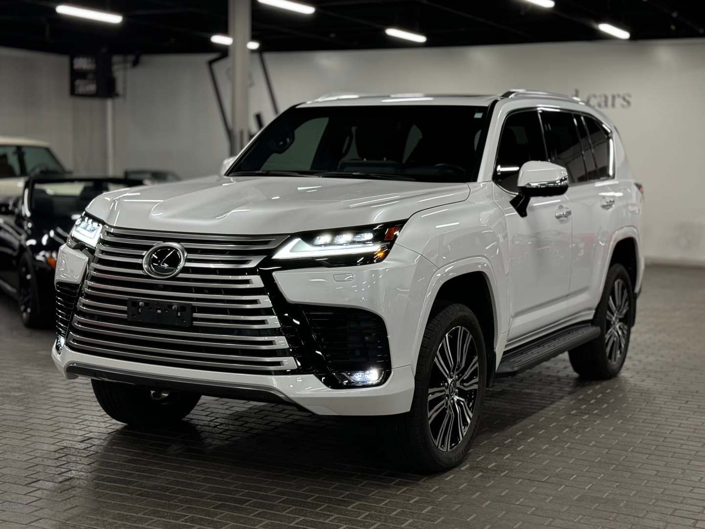 2022 Lexus LX 600 Premium