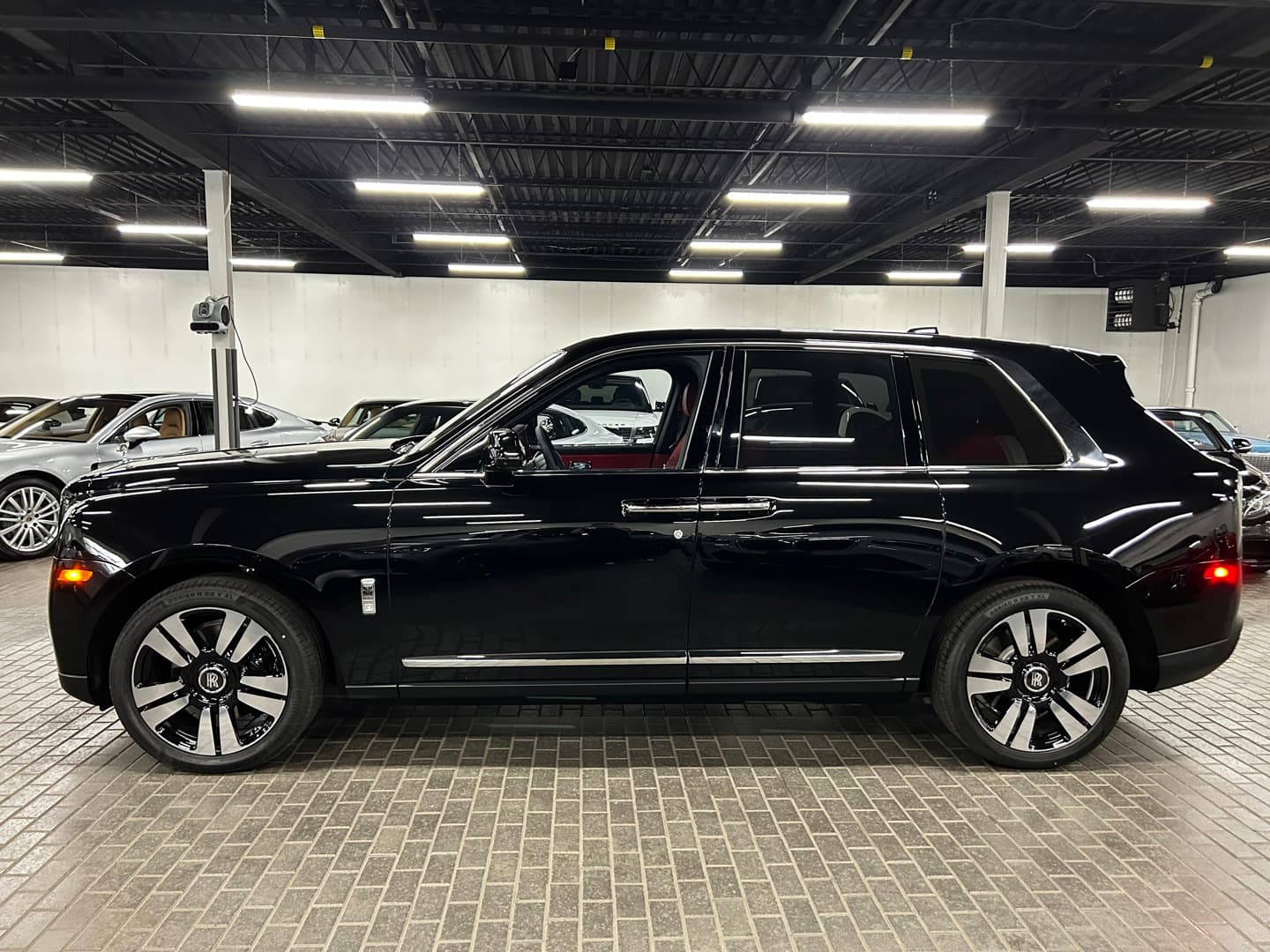 2023 Rolls-Royce Cullinan Base