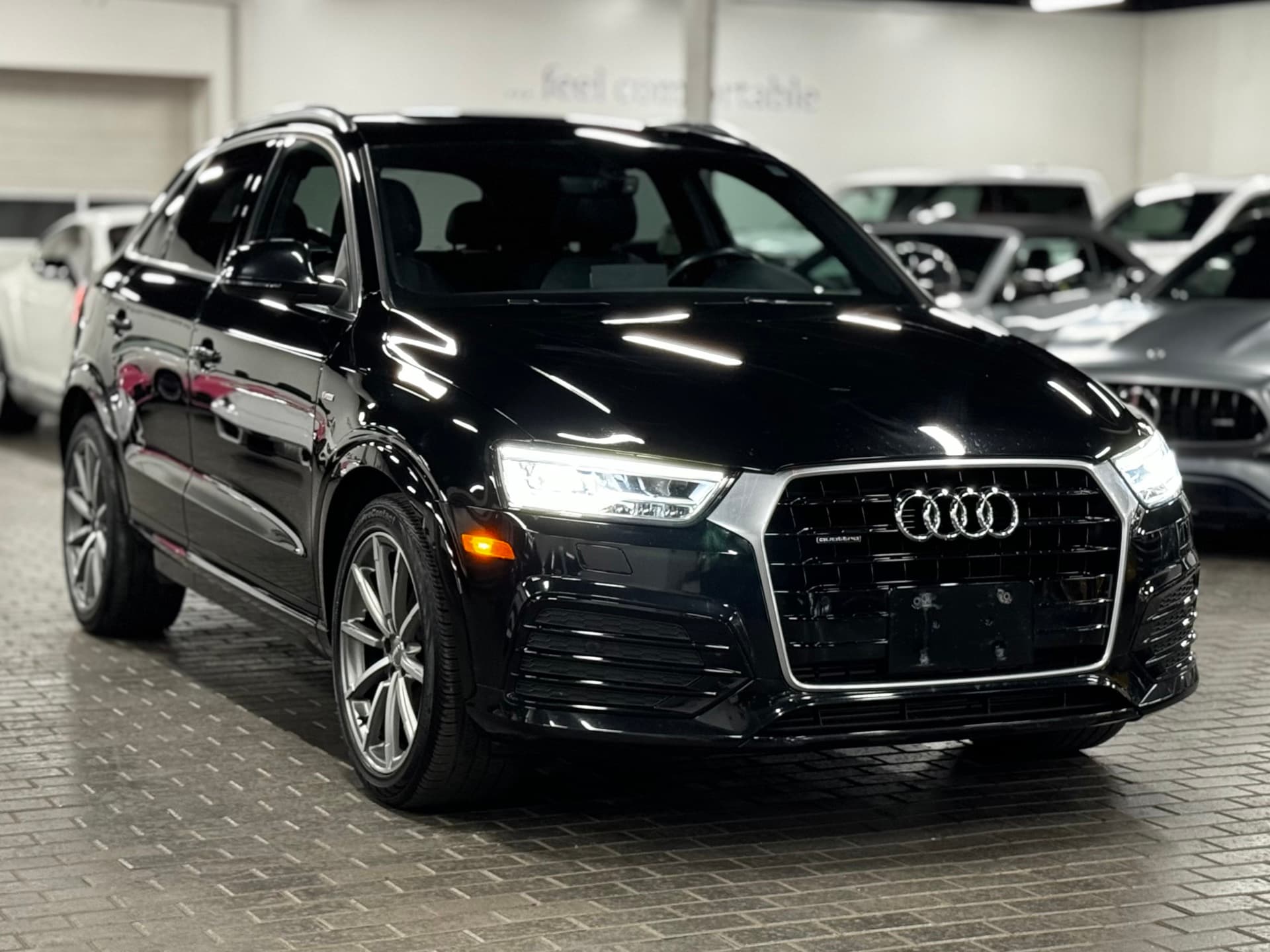 2016 Audi Q3 2.0T Technik