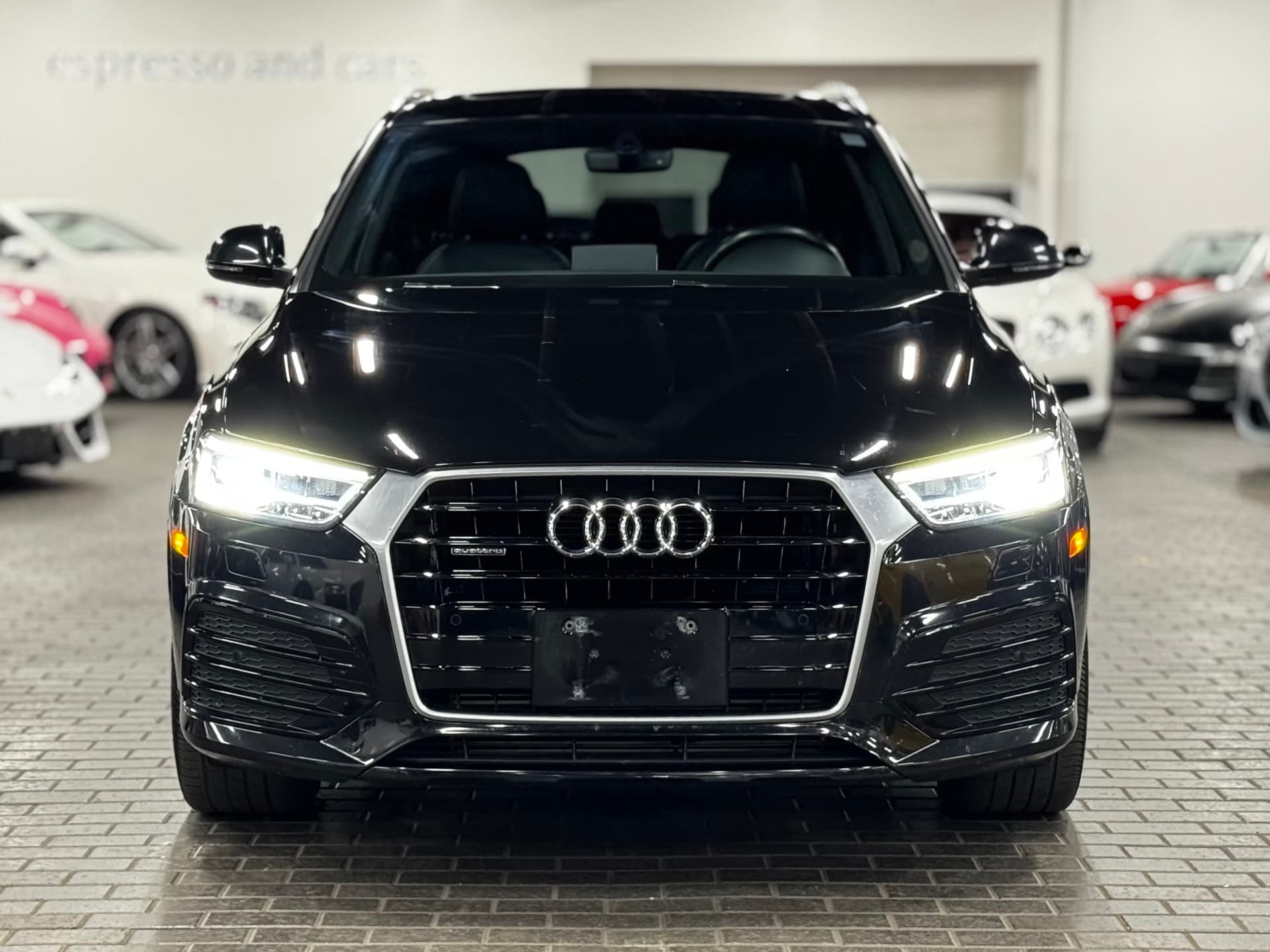 2016 Audi Q3 2.0T Technik
