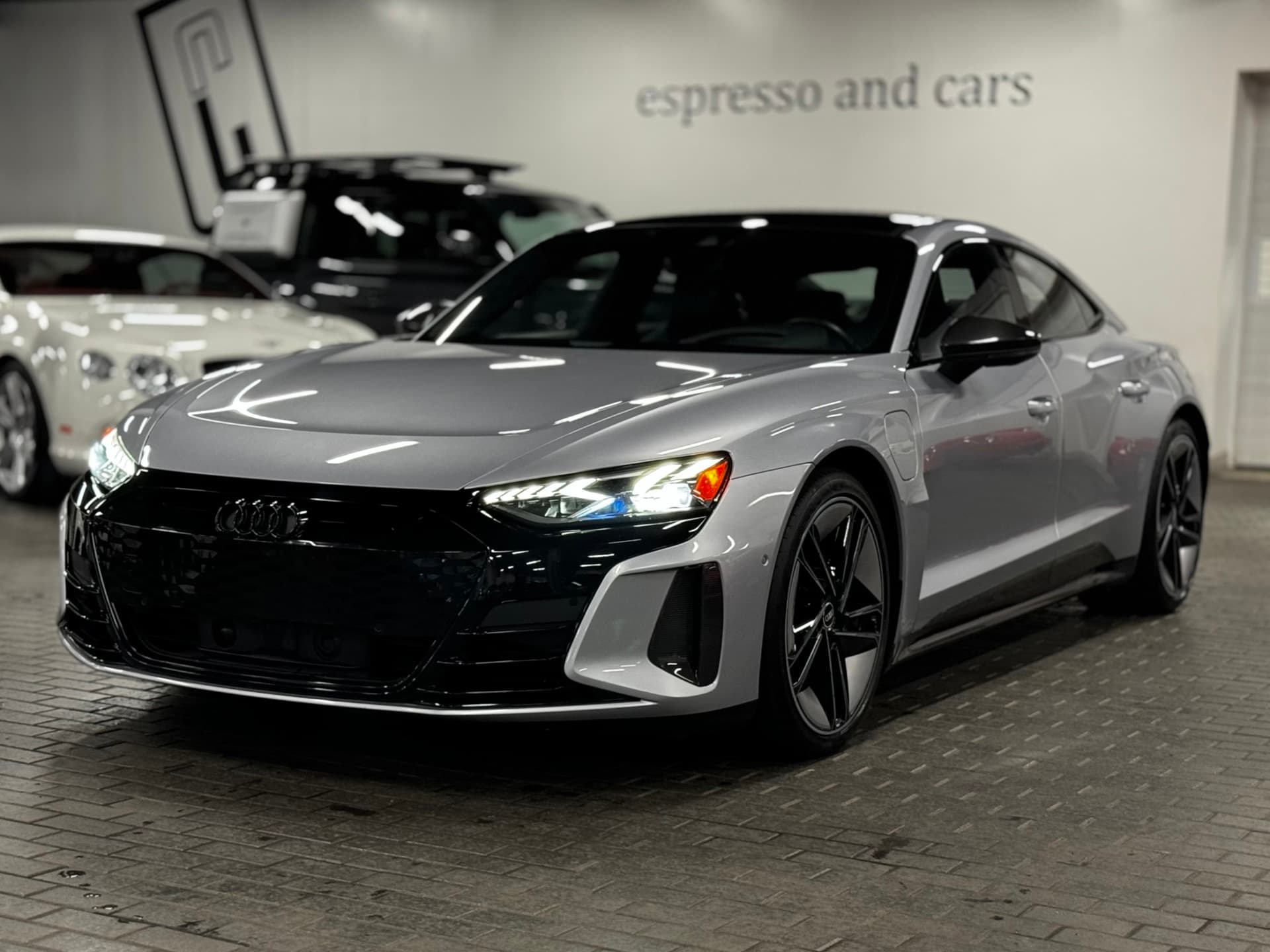 2022 Audi RS e-tron GT GT quattro | PERF...