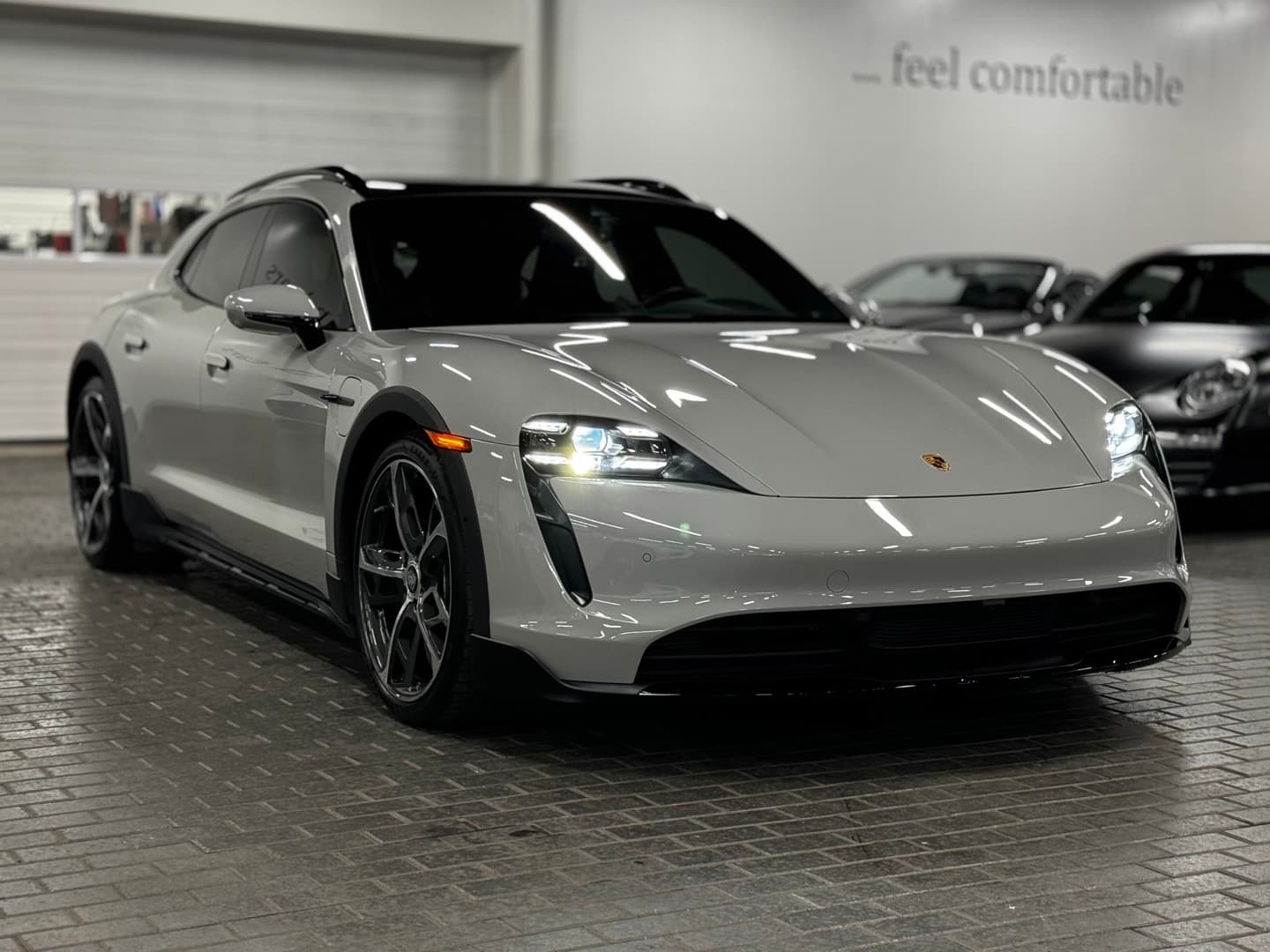 2022 Porsche Taycan Cross Turismo 4