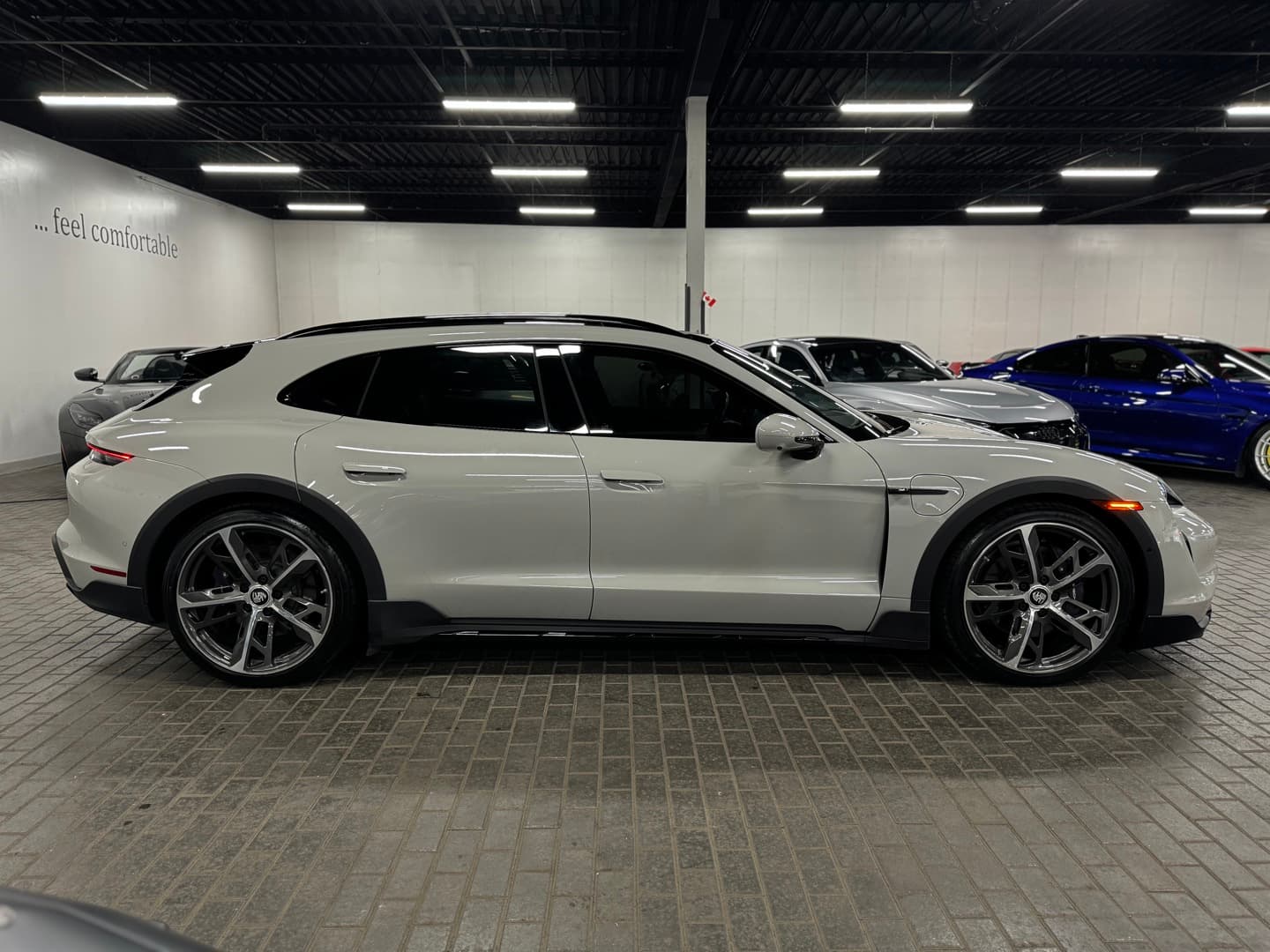 2022 Porsche Taycan Cross Turismo 4