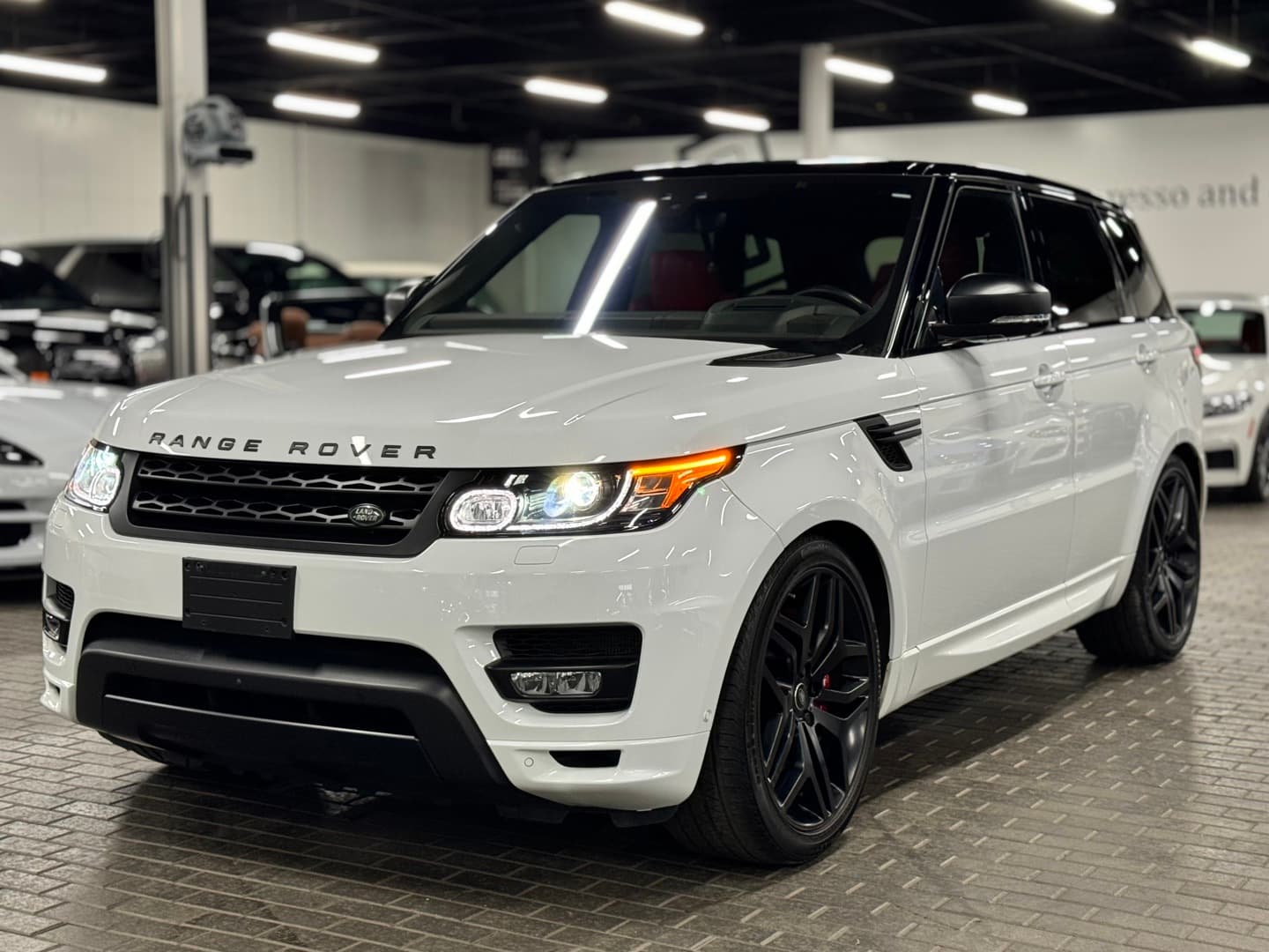 2017 Land Rover Range Rover Sport V8 Supercharged