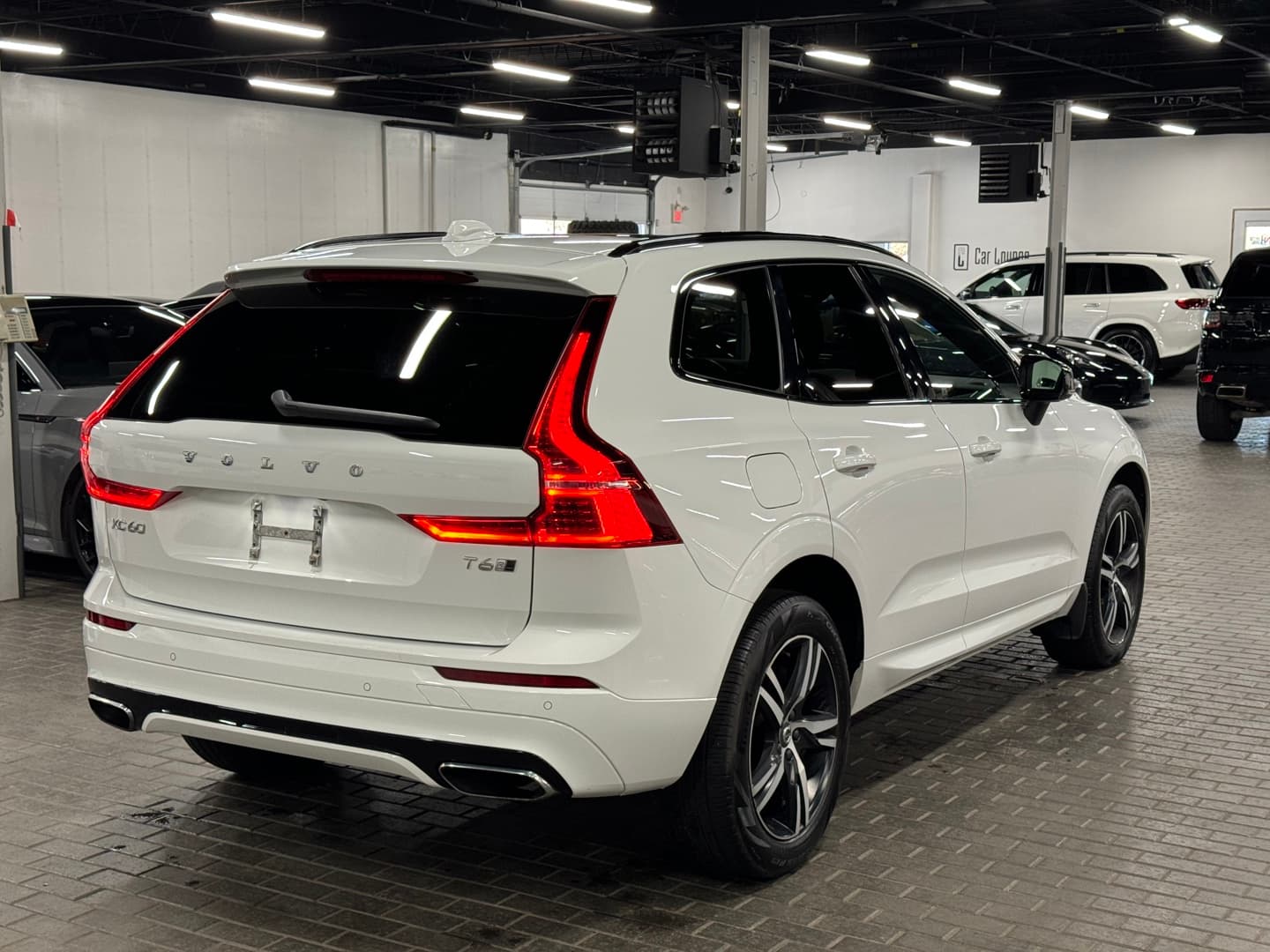 2020 Volvo XC60 T6 R-Design