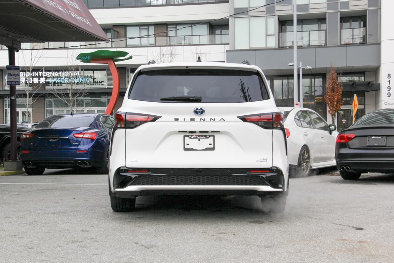 2022 Toyota Sienna Hybrid XSE AWD
