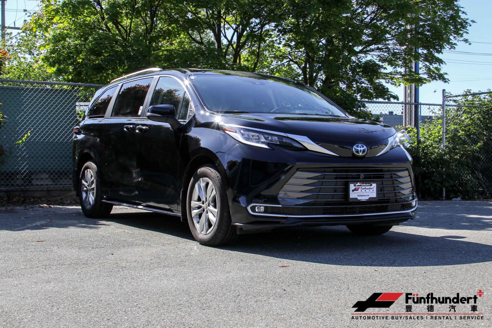 2024 Toyota Sienna Limited 7-Passenger AWD