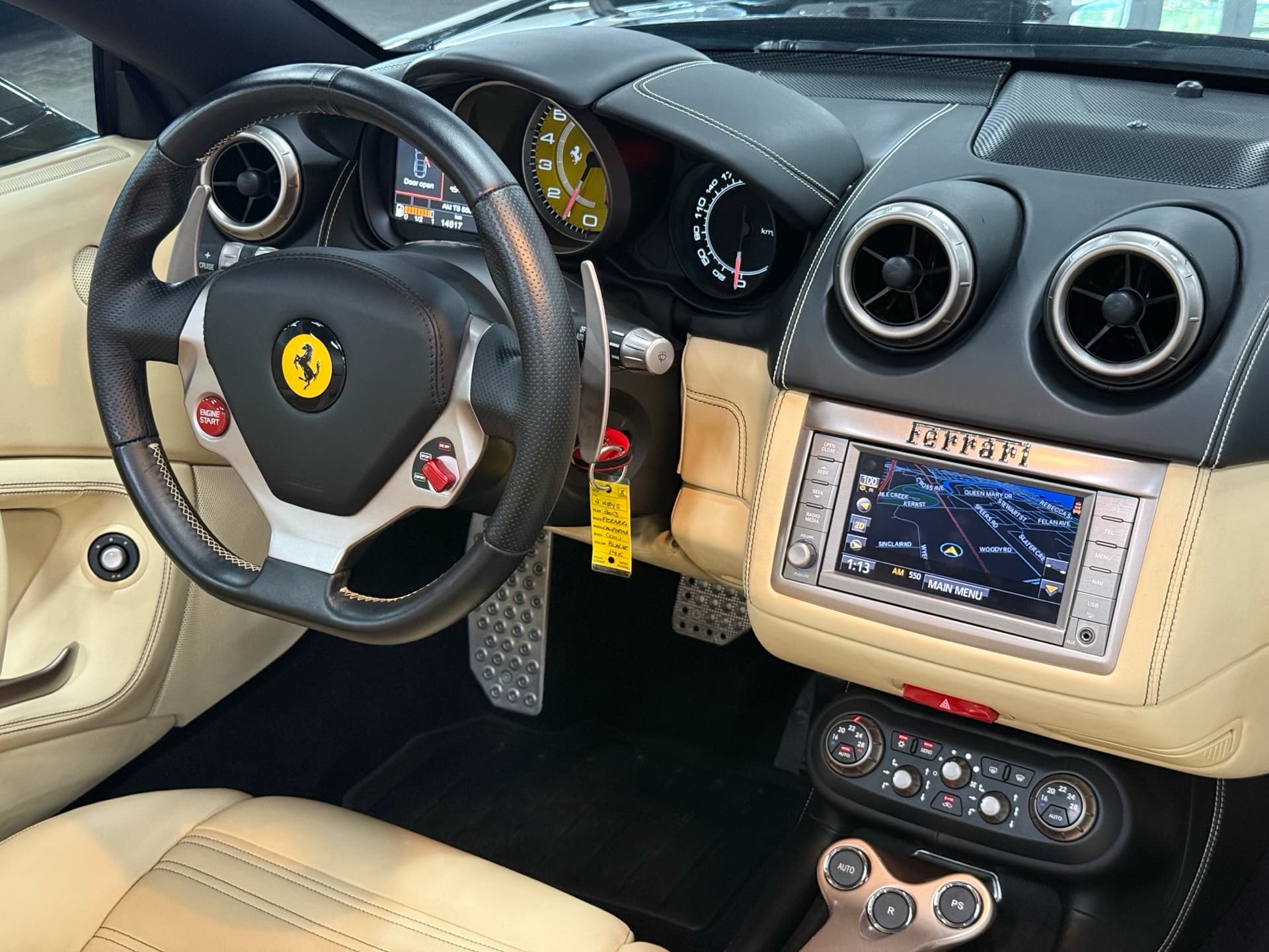 2013 Ferrari California 2dr Conv | HANDLING SPECIALE PACKAGE