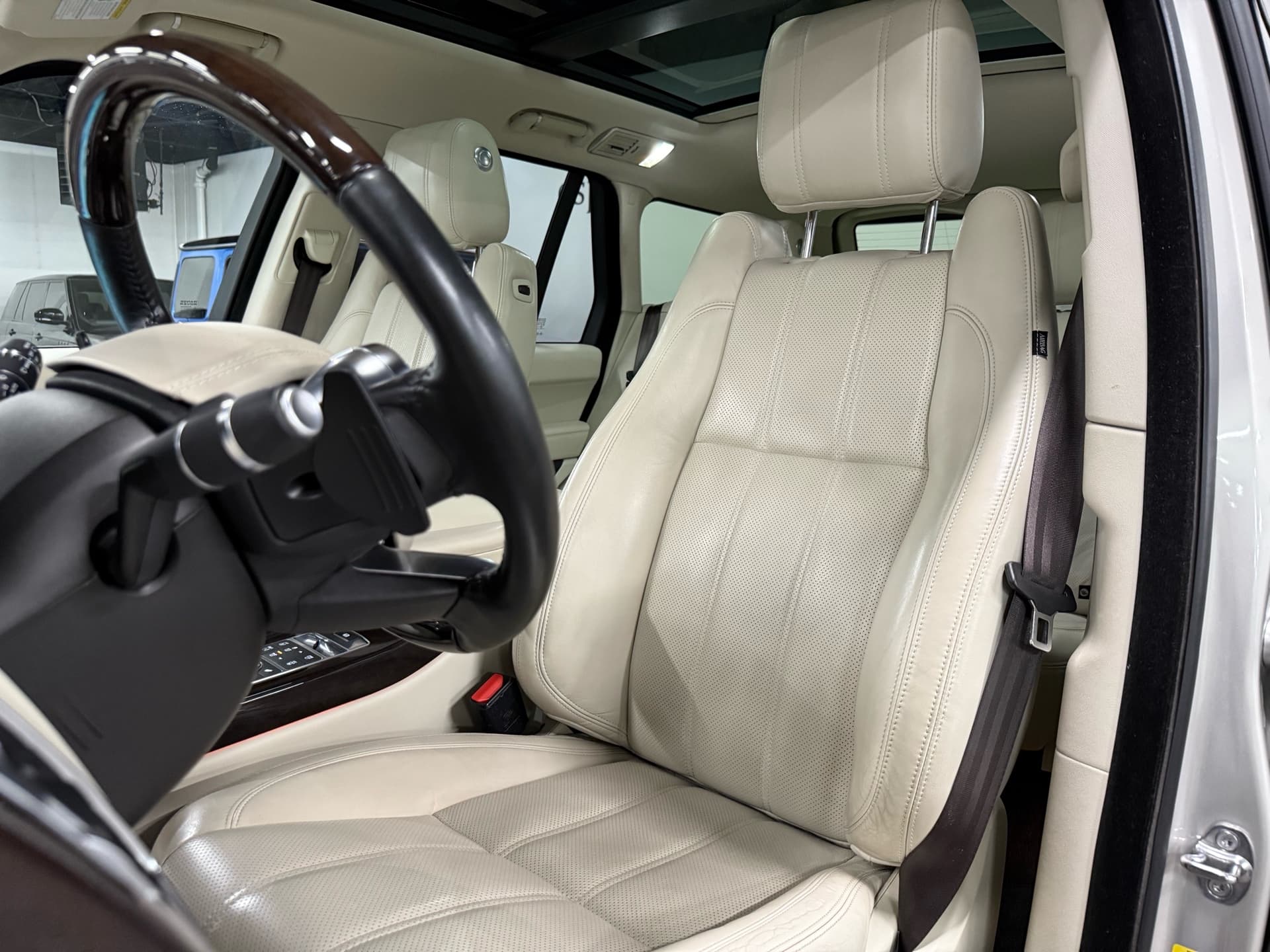 2017 Land Rover  Range Rover  4WD 4dr Td6 HSE 