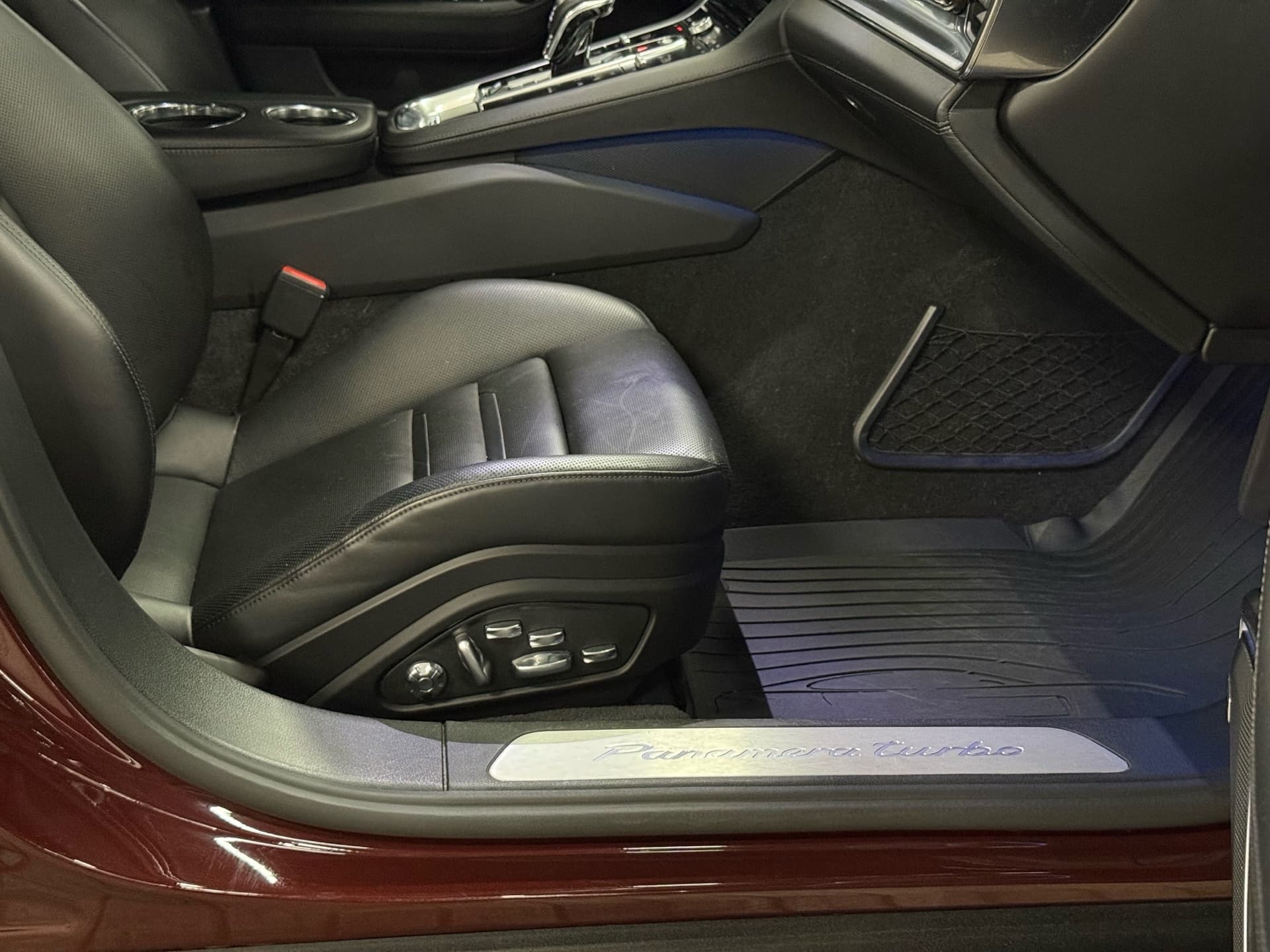 2018 Porsche Panamera Turbo Sport Turismo AWD
