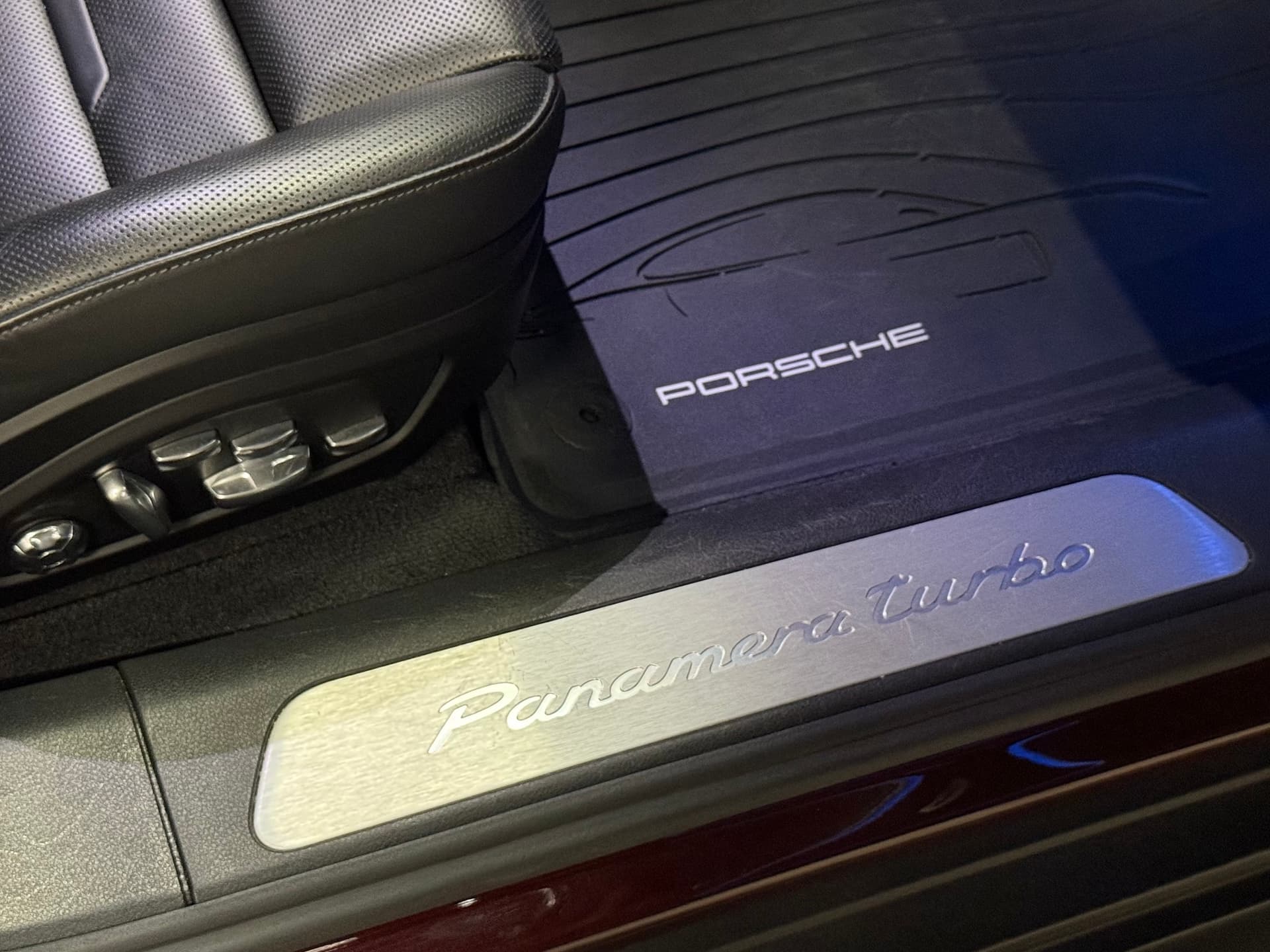 2018 Porsche Panamera Turbo Sport Turismo AWD