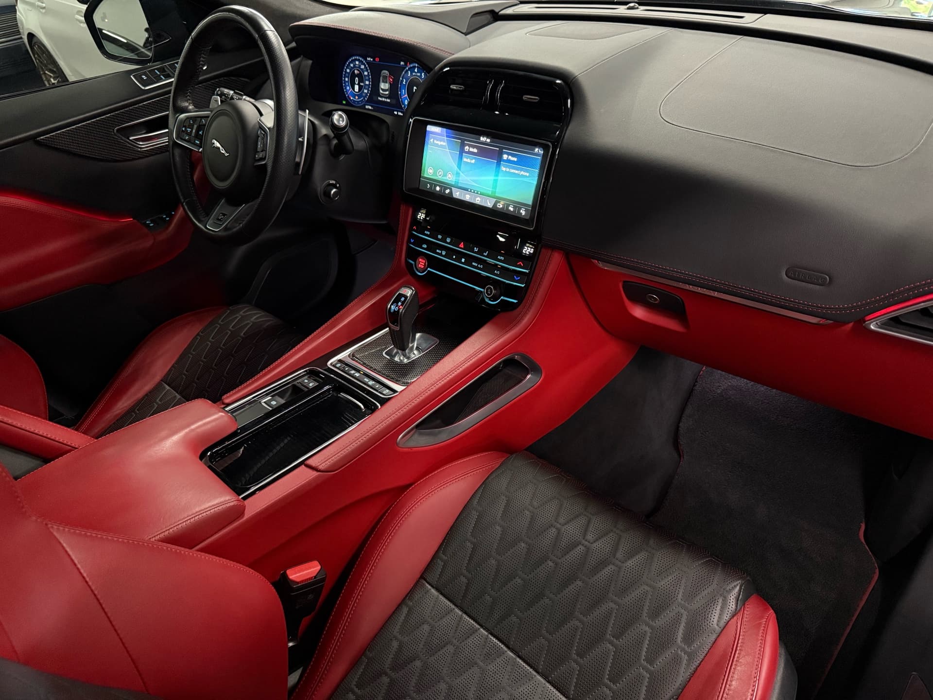2020 Jaguar  F-PACE  SVR AWD 
