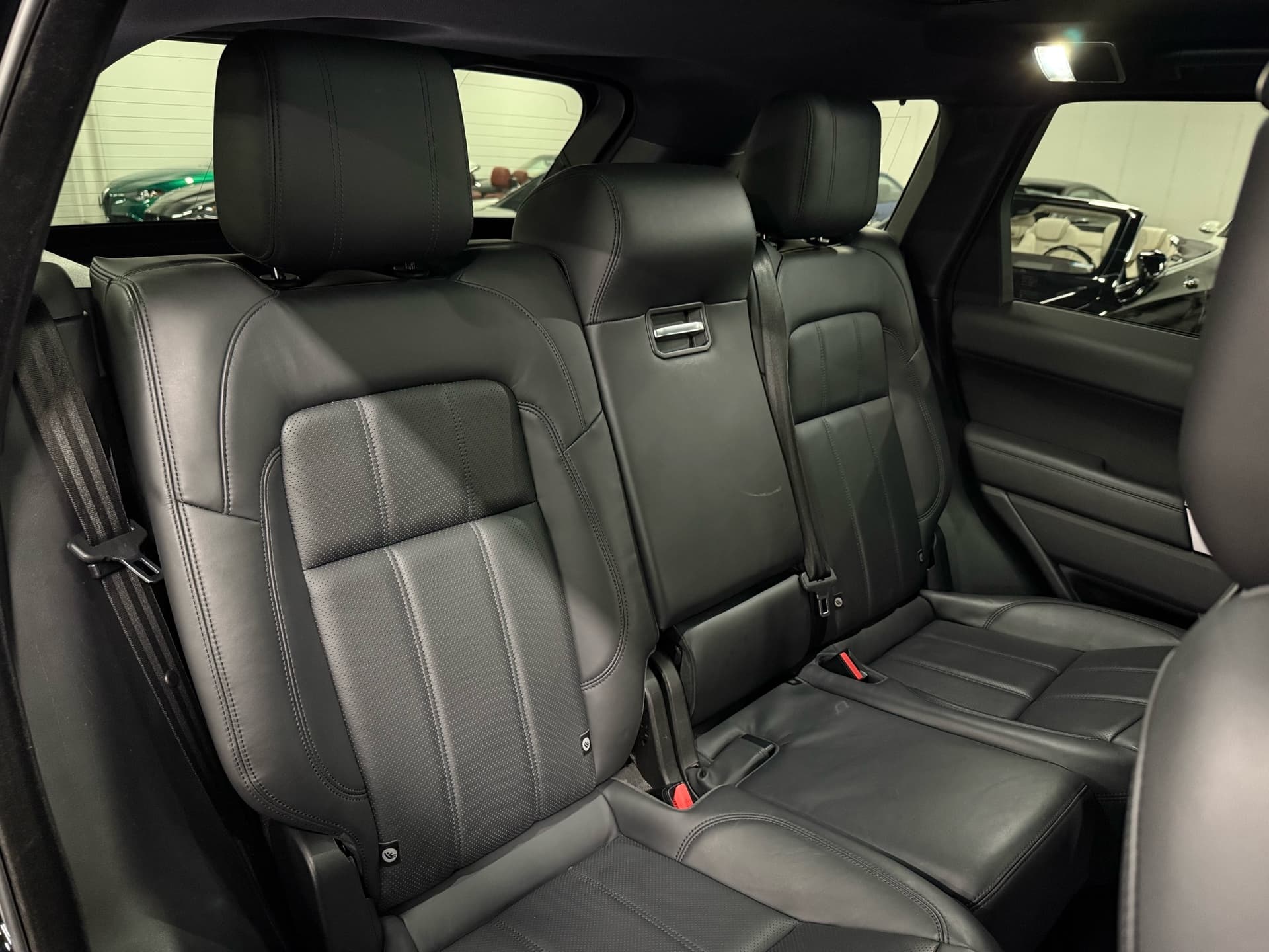 2020 Land Rover Range Rover Sport HSE Dy...
