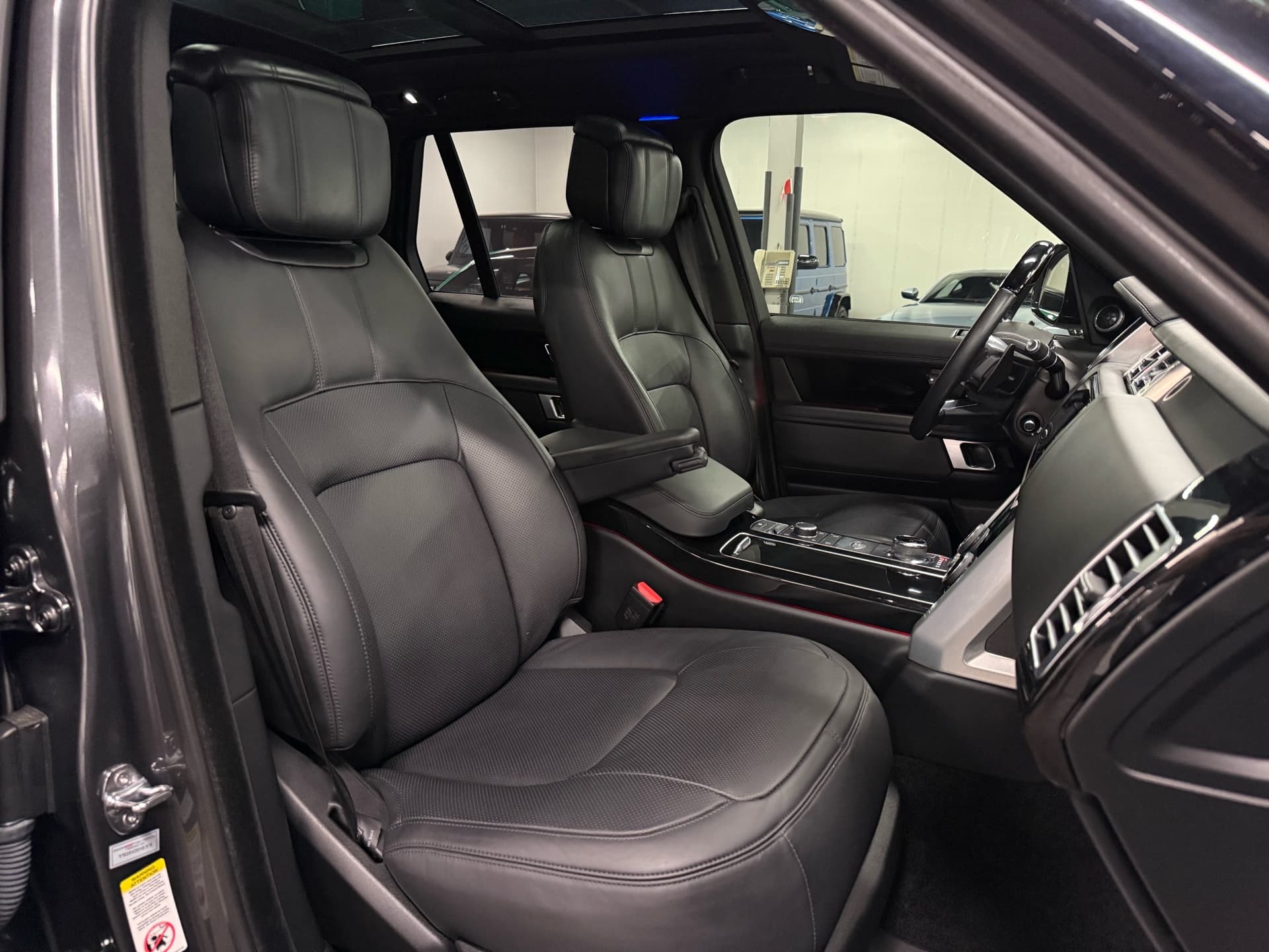 2020 Land Rover  Range Rover  P525 5.0L ...