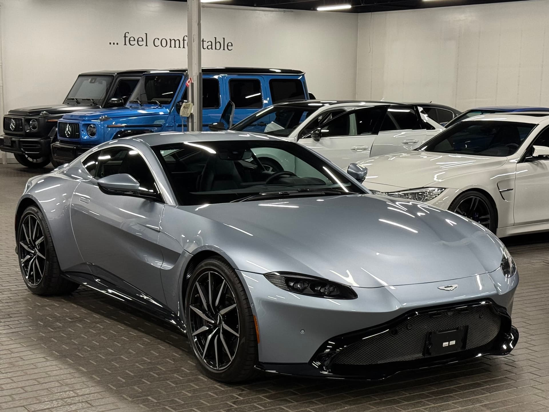 2021 Aston Martin  Vantage 