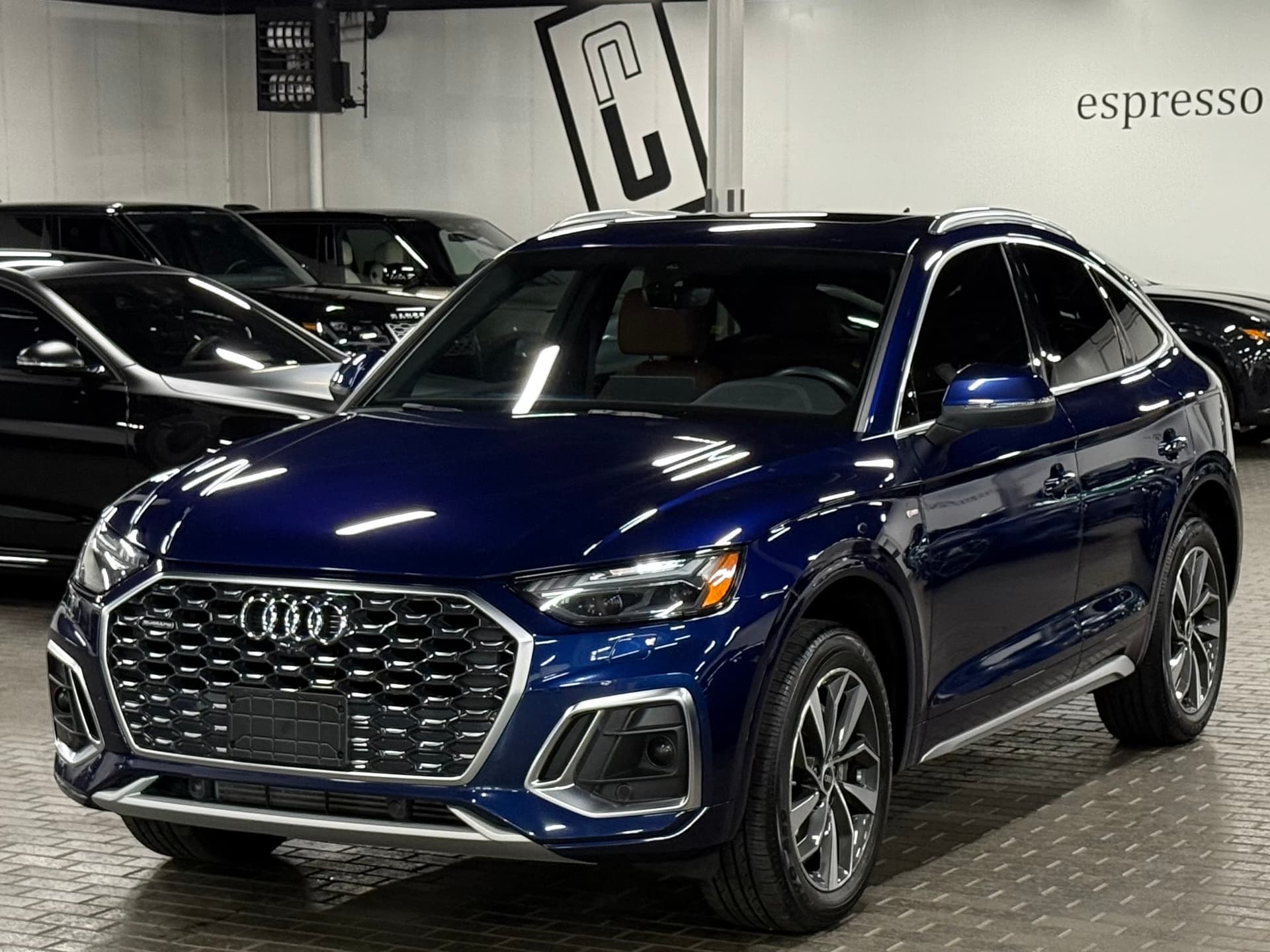 2021 Audi  Q5 Sportback  Technik 45 TFSI quattro 