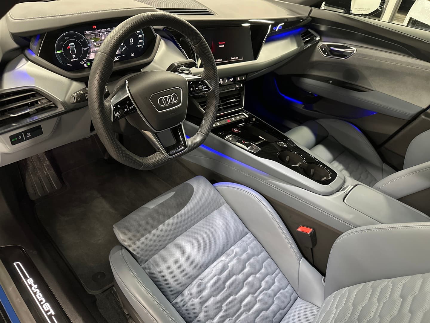 2023 Audi  e-tron GT  quattro 