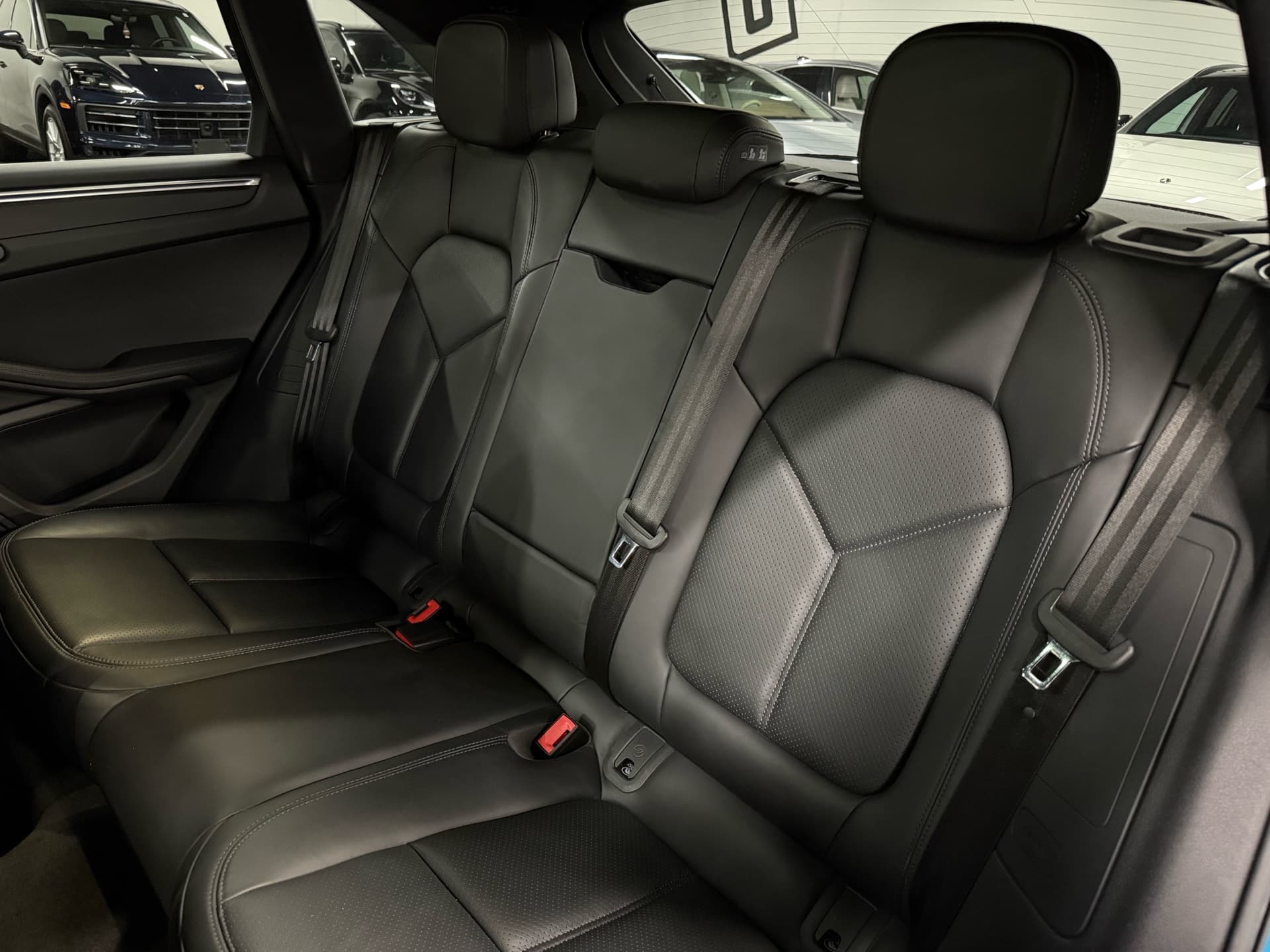 2023 Porsche Macan AWD | PREMIUM PACKAGE PLUS